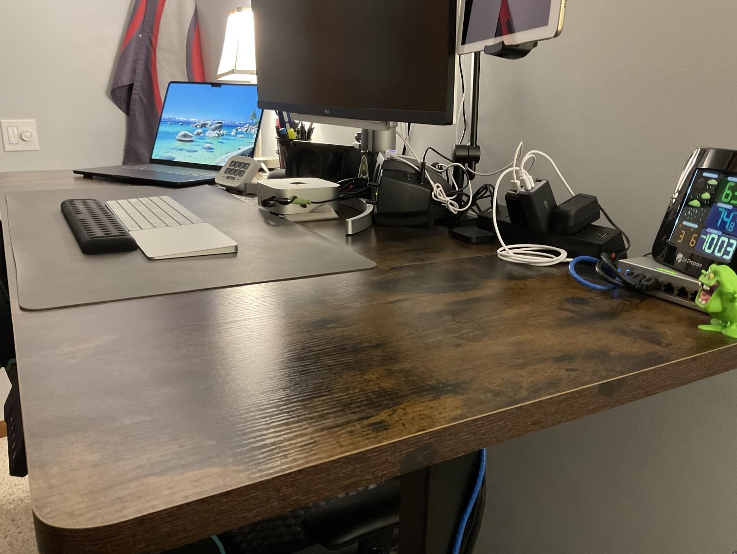 SIAGO Black 60x28 in Standing Desk, 1 Inch Thick Tabletop, Double Frame | Electric, Holds 220lbs, Sit Stand, 3 Memory Height Adjustment customer photo 2
