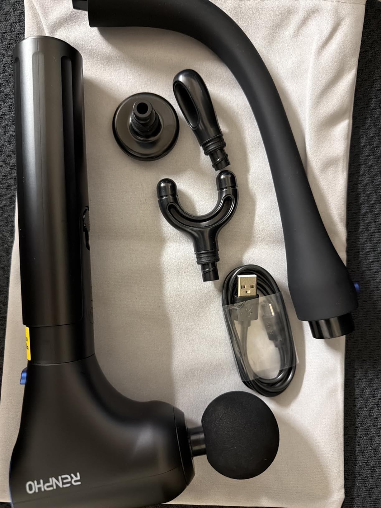 RENPHO Reach Curve Massage Gun with Extension Handle, 4-in-1 Massager | 10MM Deep Tissue, Handheld Back Neck Massager for Soreness, Travel Massage Tool, FSA Eligible HSA, Gifts for Men Women customer photo 1