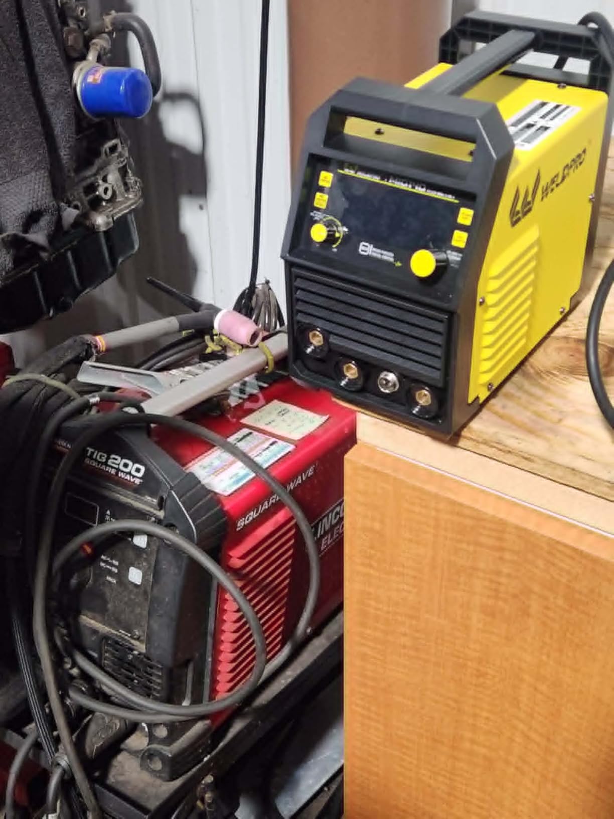 WELDPRO 140A MIG Welder 110/220V, 5-in-1 Flux Core Welder, Synergic/Thickness Gasless MIG/Lift TIG/MMA/Spot Welding Machine customer photo 1