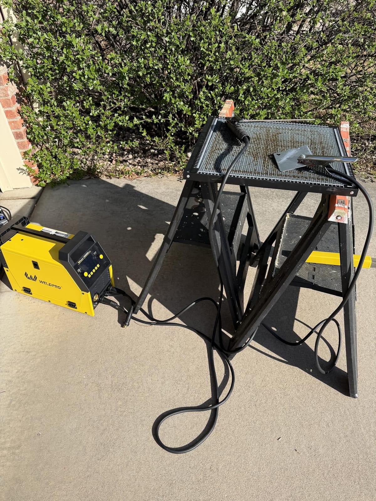 WELDPRO 140A MIG Welder 110/220V, 5-in-1 Flux Core Welder, Synergic/Thickness Gasless MIG/Lift TIG/MMA/Spot Welding Machine customer photo 2