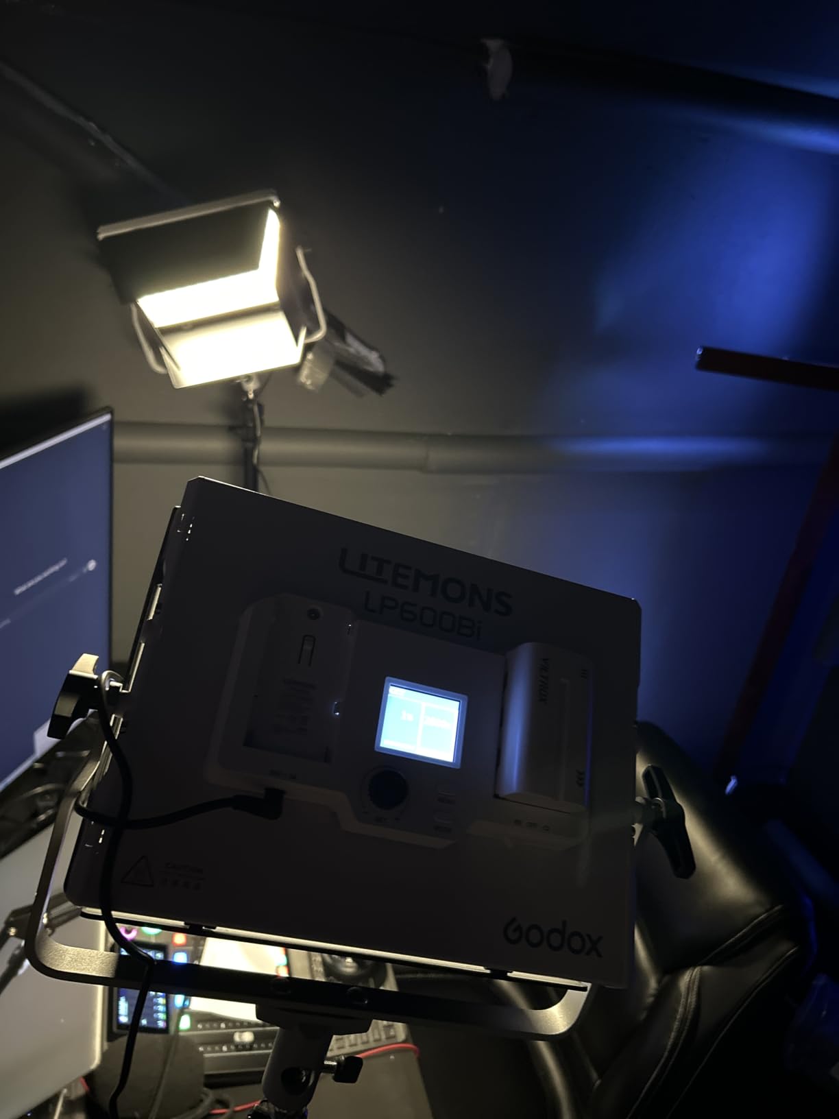 Godox LP600Bi 60W Bi-Color LED Light Panel 2-Light Kit, 2-Pack with Light Stand, Carrying Case, Battery Power, 2800-6500K, 9020lux@0.5m, APP Control for YouTube Video Recording, Live Streaming customer photo 2