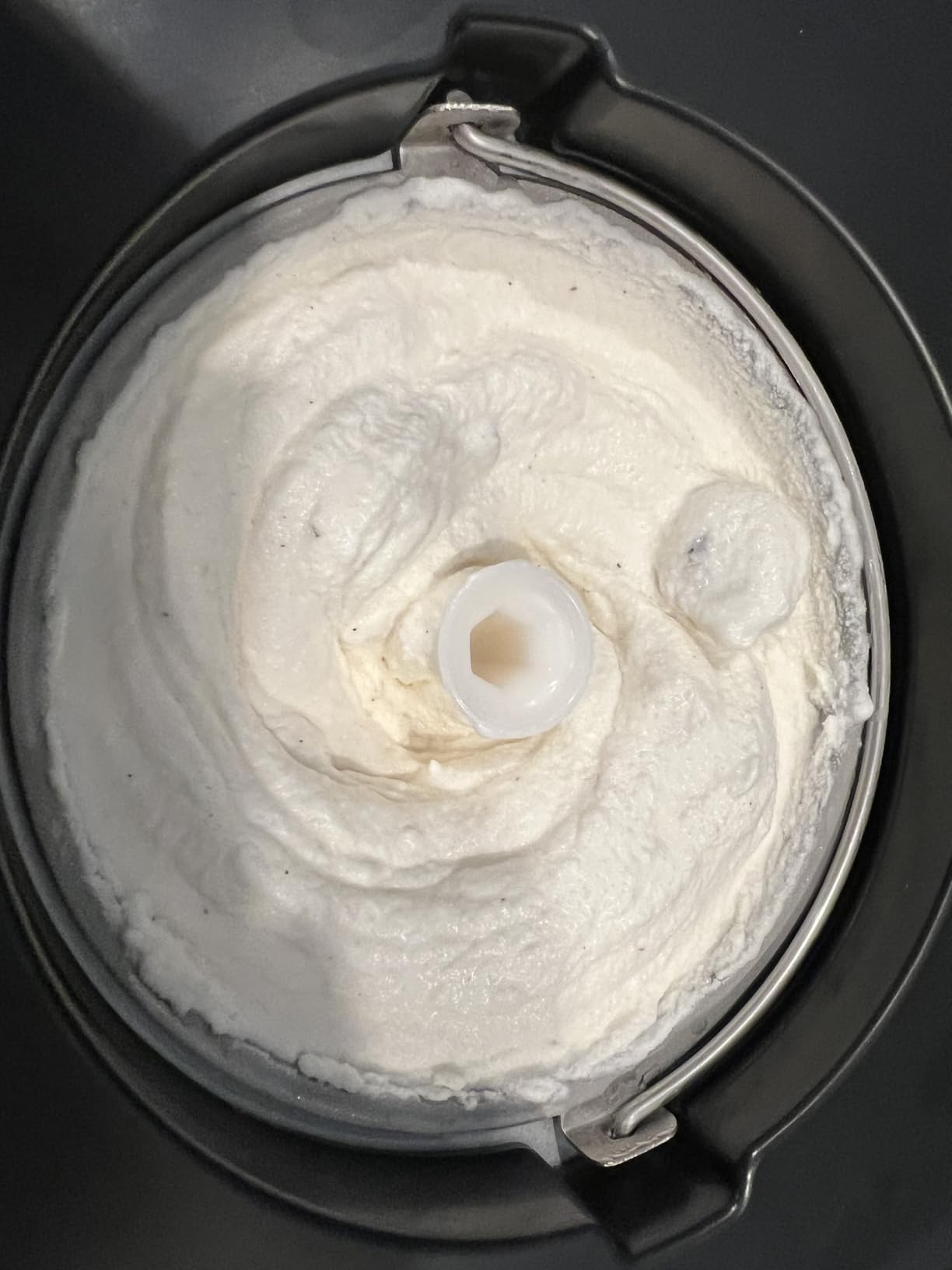 Martha Stewart 1 Quart Ice Cream Maker, Built-In Compressor, No Pre-Freezing Required, 3 Modes (Ice Cream, Sorbet, Frozen Yogurt), Automatic Mix-In Alert, Dishwasher-Safe Parts, Linen Cream customer photo 2