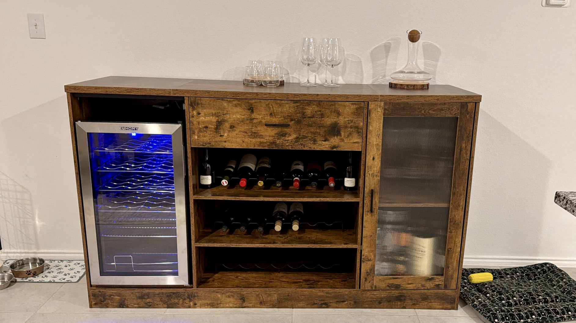 EUHOMY 18L Wine Fridge Mini Fridge, Freestanding Counter-top Wine Cooler | 40°F to 61°F, 4 Bottle and 6 Can, Compressor Cooling, Glass Door, Adjustable Shelves, LED Digital Temperature Control, Quiet customer photo 2