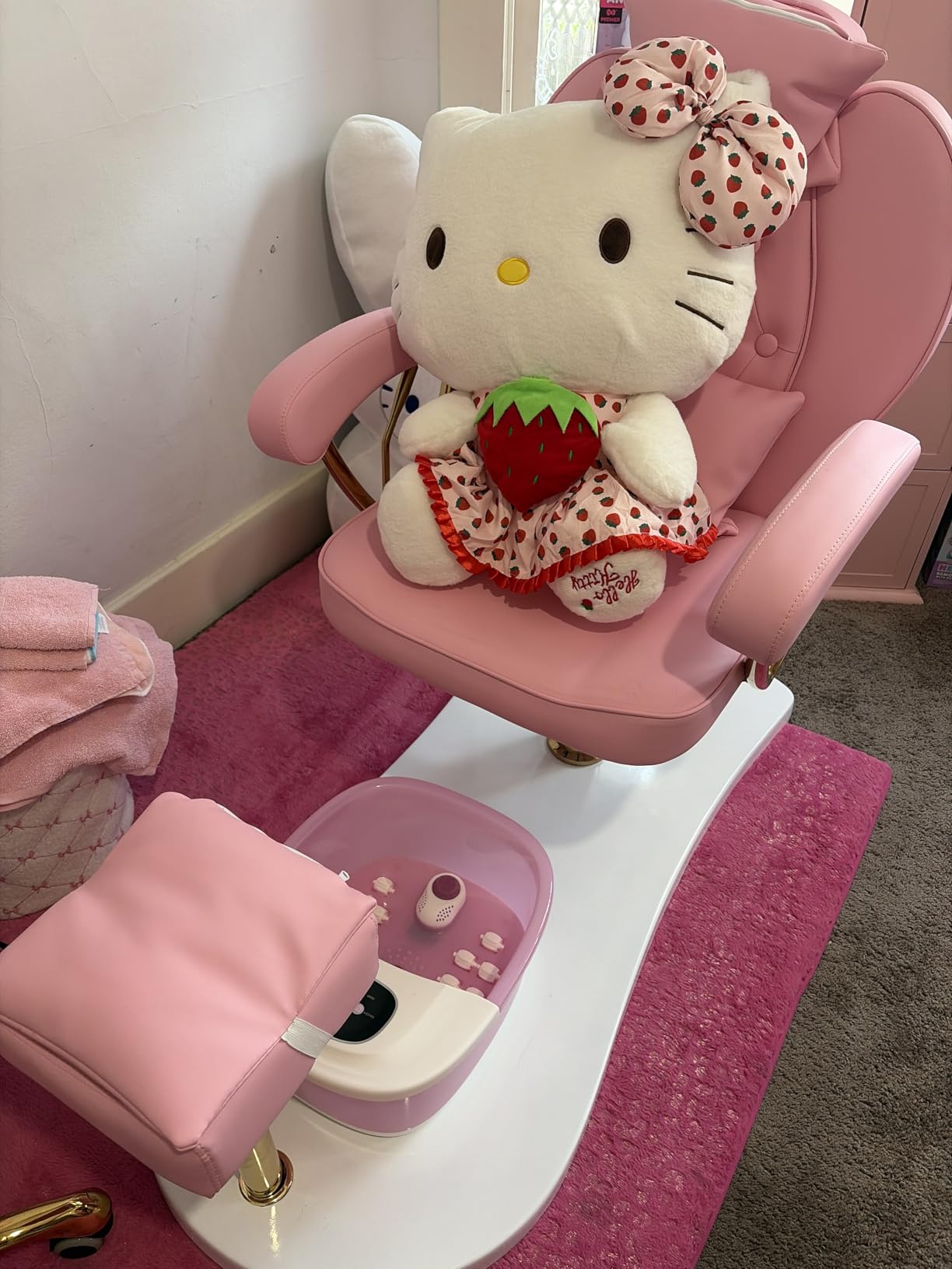 Pedicure Chair No Plumbing with Foot Bath and Stool, 360°Swivel Hydraulic Reclining Pedicure Station with Footrest & Ergonomic Headrest for Nail Tech, Spa, Salon (White) customer photo 2
