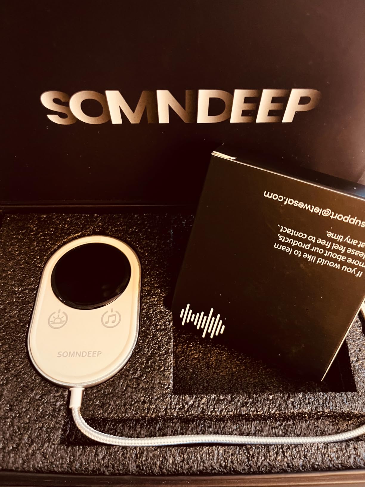 Contactless Sleep Monitor, Millimeter-Wave Radar Sleep Wellness Tracker, Bedside Pattern & Breathing Trend Tracker customer photo 1