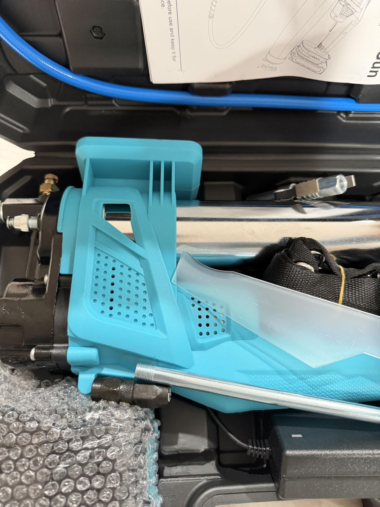 Bluebow Electric Grease Gun Kit, 12,000 PSI Pressure, 5.3 oz/min Flow Rate, 2X 4000 mAh Batteries, 39.4