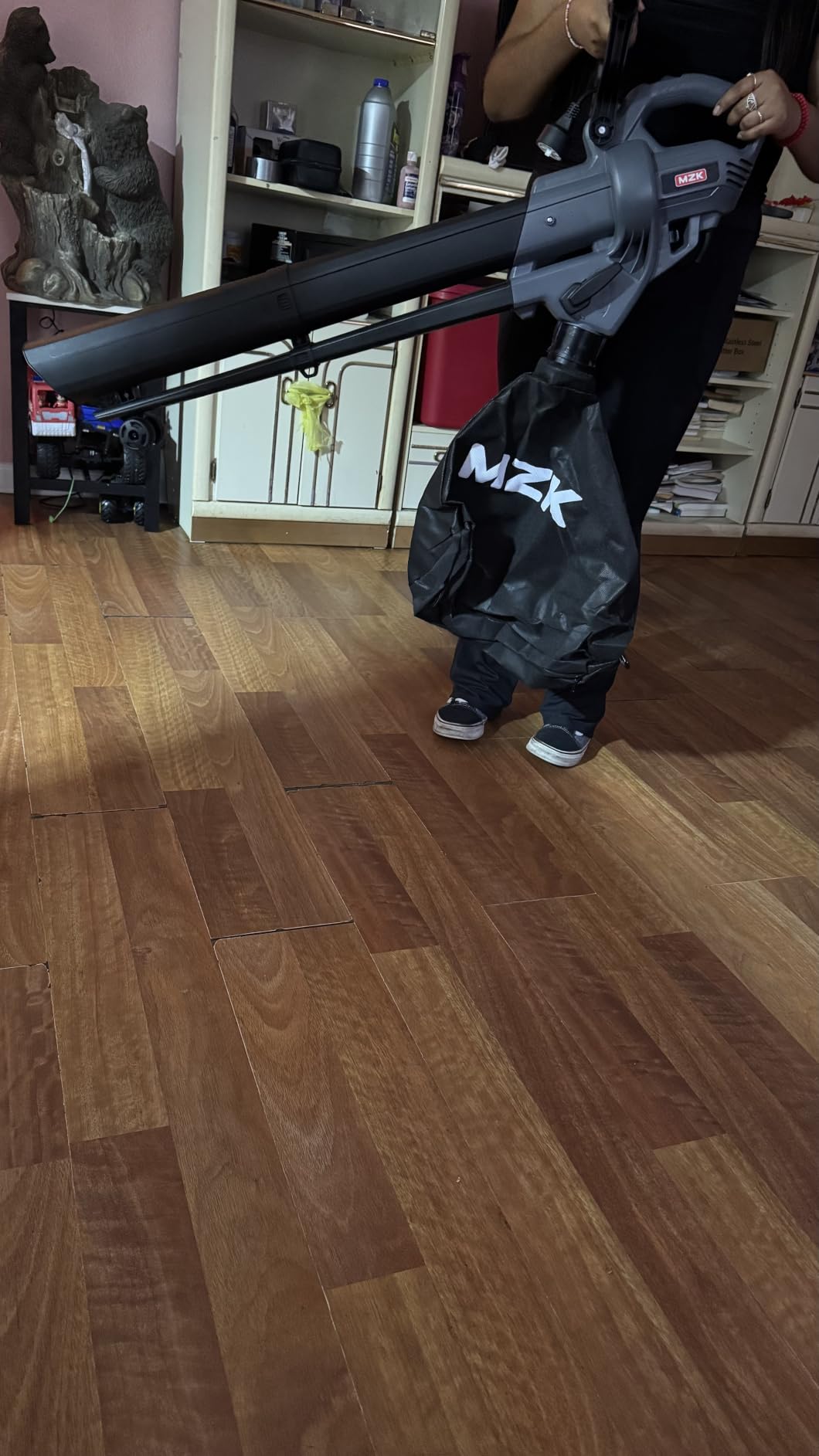 MZK 3-in-1 Electric Leaf Blower Vacuum Mulcher, Corded | Blows, vacuums, and mulches leaves with 460 CFM airflow and 40L bag for gardens, yards, and walkways. customer photo 1