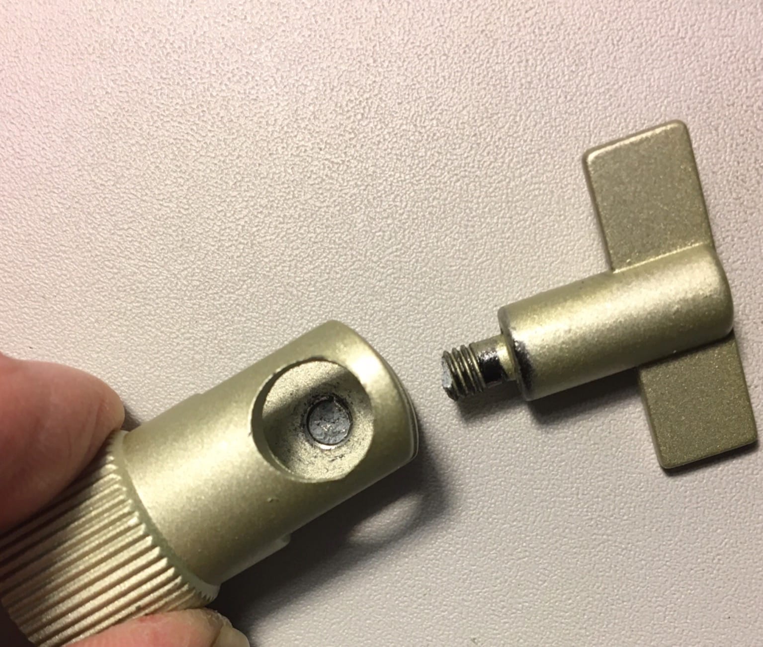 MXL Mics Microphone Mount (MXL90), Black customer photo 2