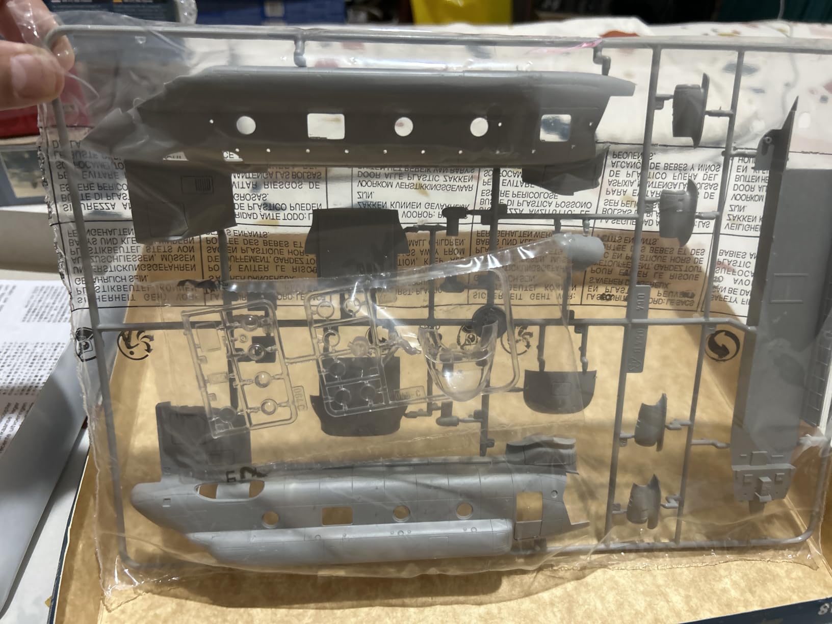 Italeri 1218S 1/72 MH-47E SOA Chinook customer photo 2