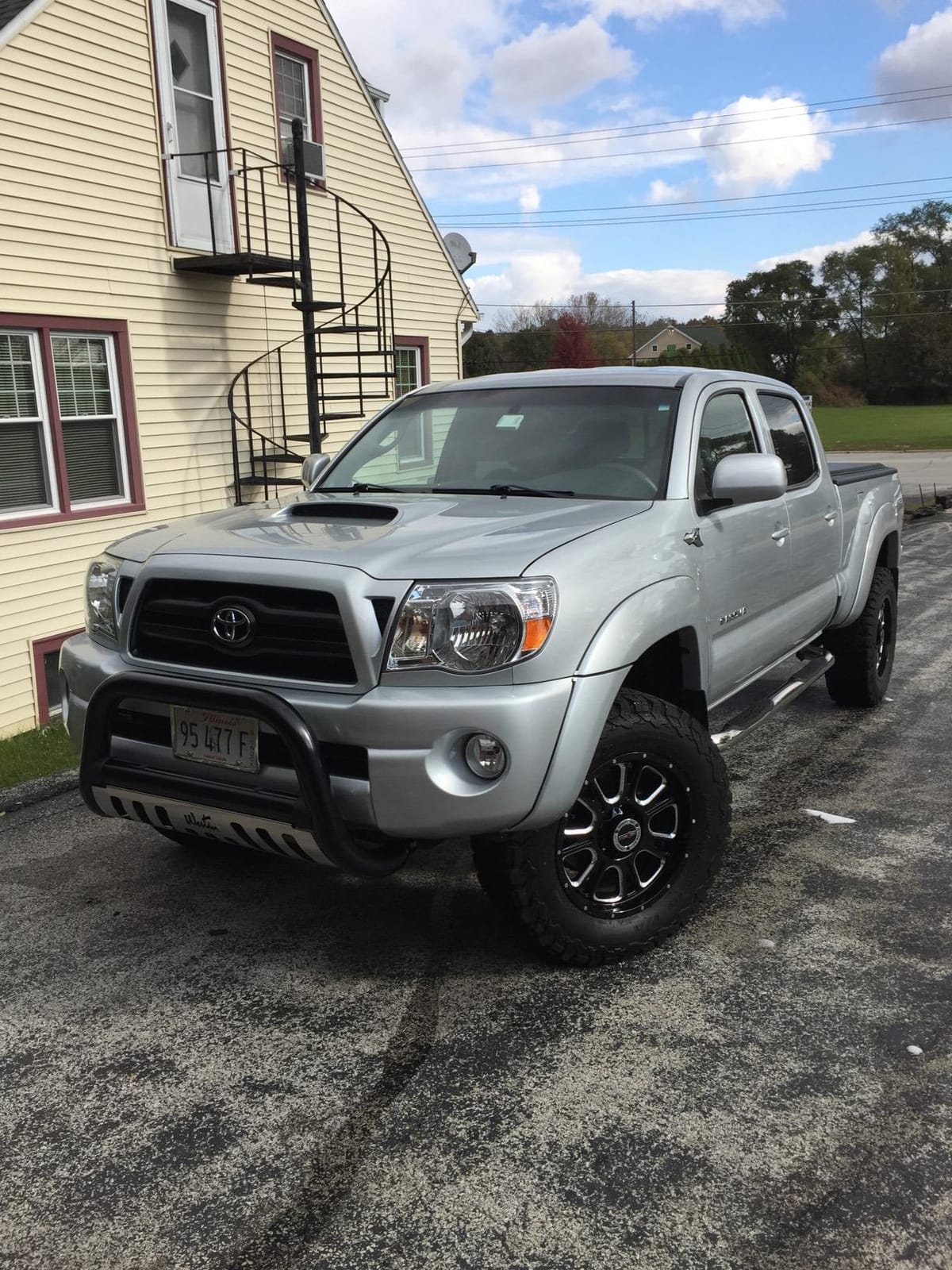 Westin 32-1605 Ultimate Bull Bar fits 2005-2015 Tacoma Black customer photo 1