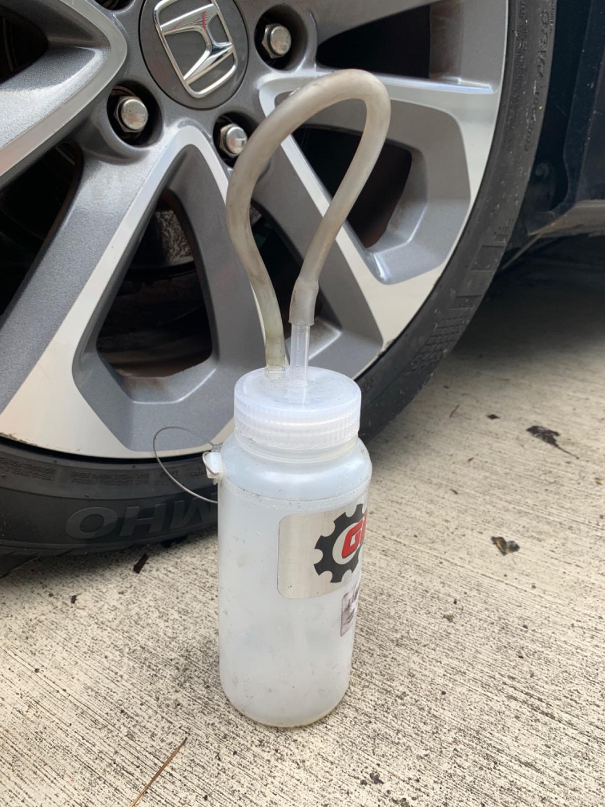 Genesis Universal 1 Person Brake Bleeder Bottle with a Stainless Steel Cable Mount and 12 Inch Fluid Tube customer photo 2