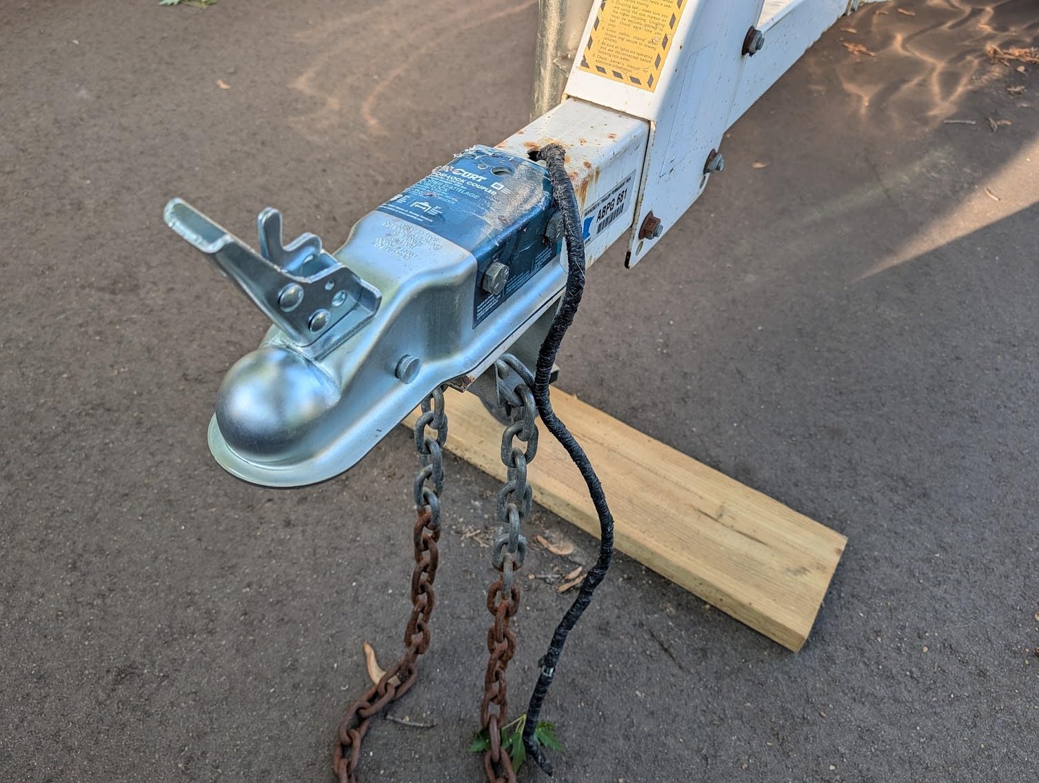CURT 25100 Straight Tongue Trailer Coupler for 3-Inch Channel, 2-In Hitch Ball, 5,000 lbs customer photo 1