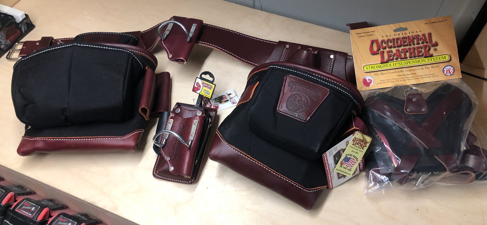 Occidental Leather FatLip Tool Bag Set - Large - 25 Pockets & Tool Holders - Made in USA customer photo 2