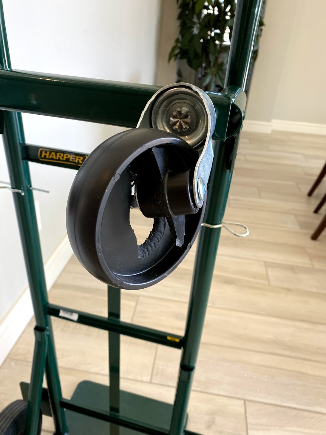 Harper Trucks JEDT8635P Convertible Hand Truck, 600/700 lb Capacity customer photo 2