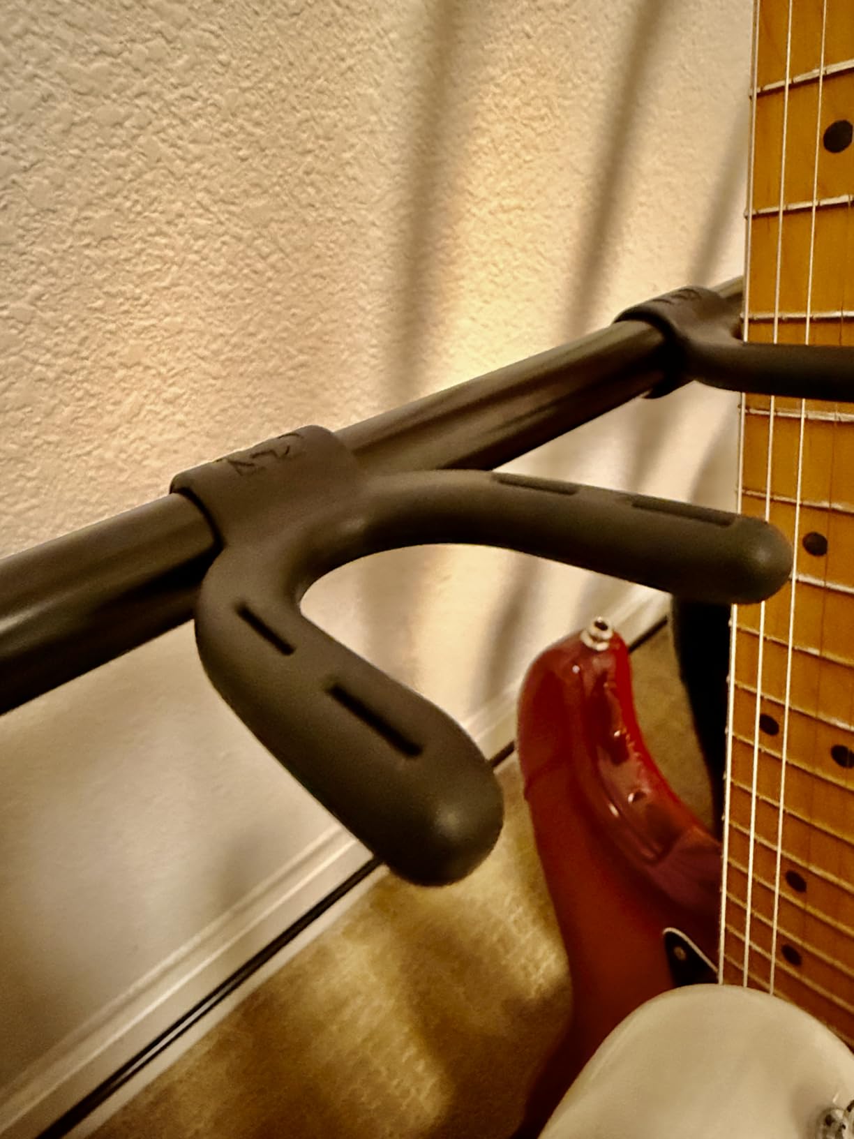 Hercules Stands GS525B 5 Space Guitar Rack customer photo 2