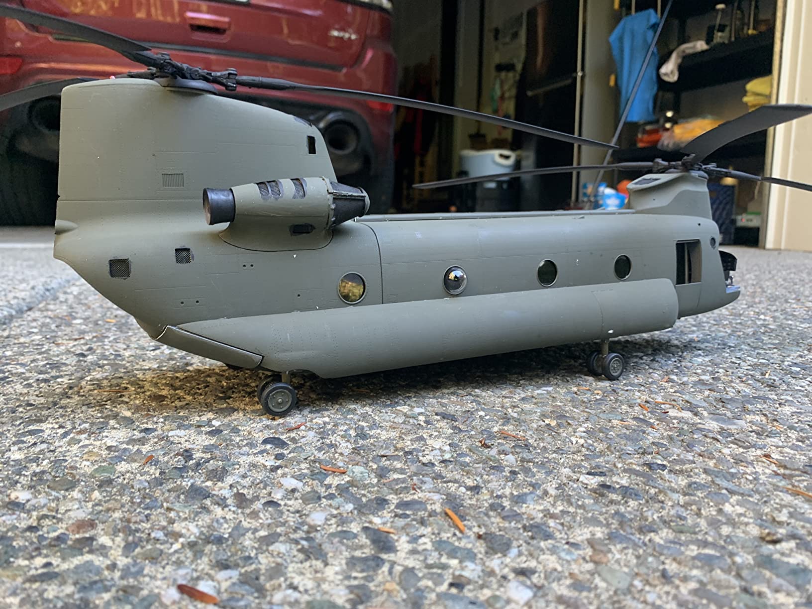 Trumpeter 1/35 Scale CH47A Chinook Helicopter customer photo 2