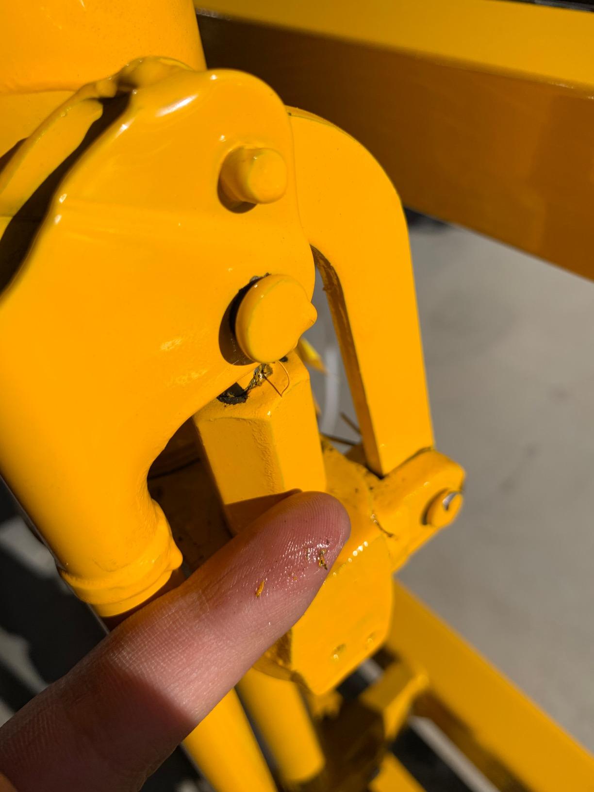 Vestil MFM-4000 Steel Machinery/Vending Machine Lifts 15 In. x 26-3/4 In. x 49-1/4 In. 4000 Lb. Capacity Yellow customer photo 2