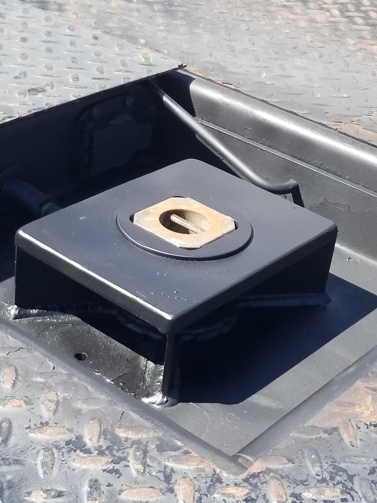 B&W GNRK1500 Turnoverball Flatbed Weld-On Gooseneck Hitch Kit customer photo 2