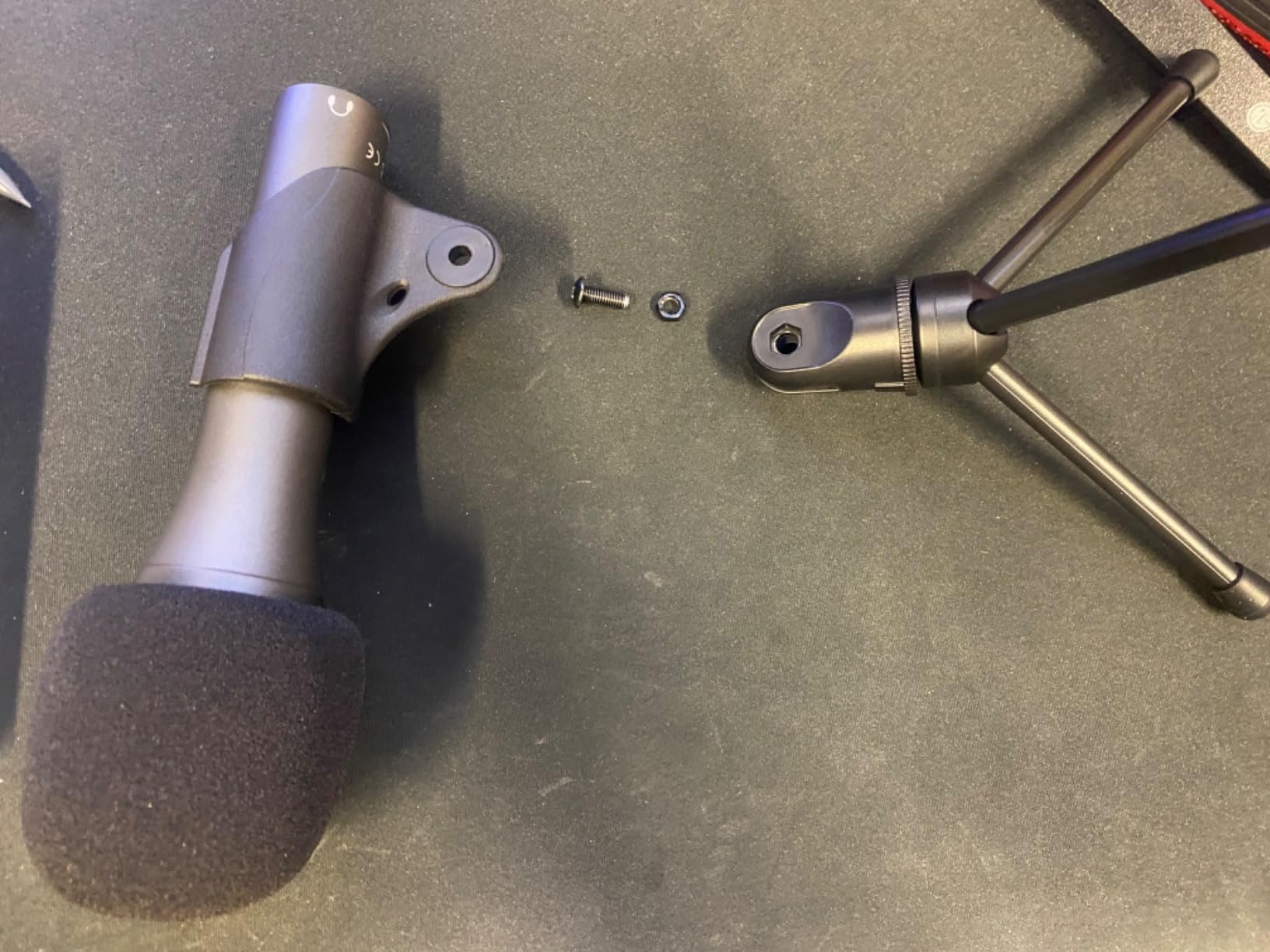 Audio-Technica AT2005USB Cardioid Dynamic USB/XLR Microphone,Black customer photo 2