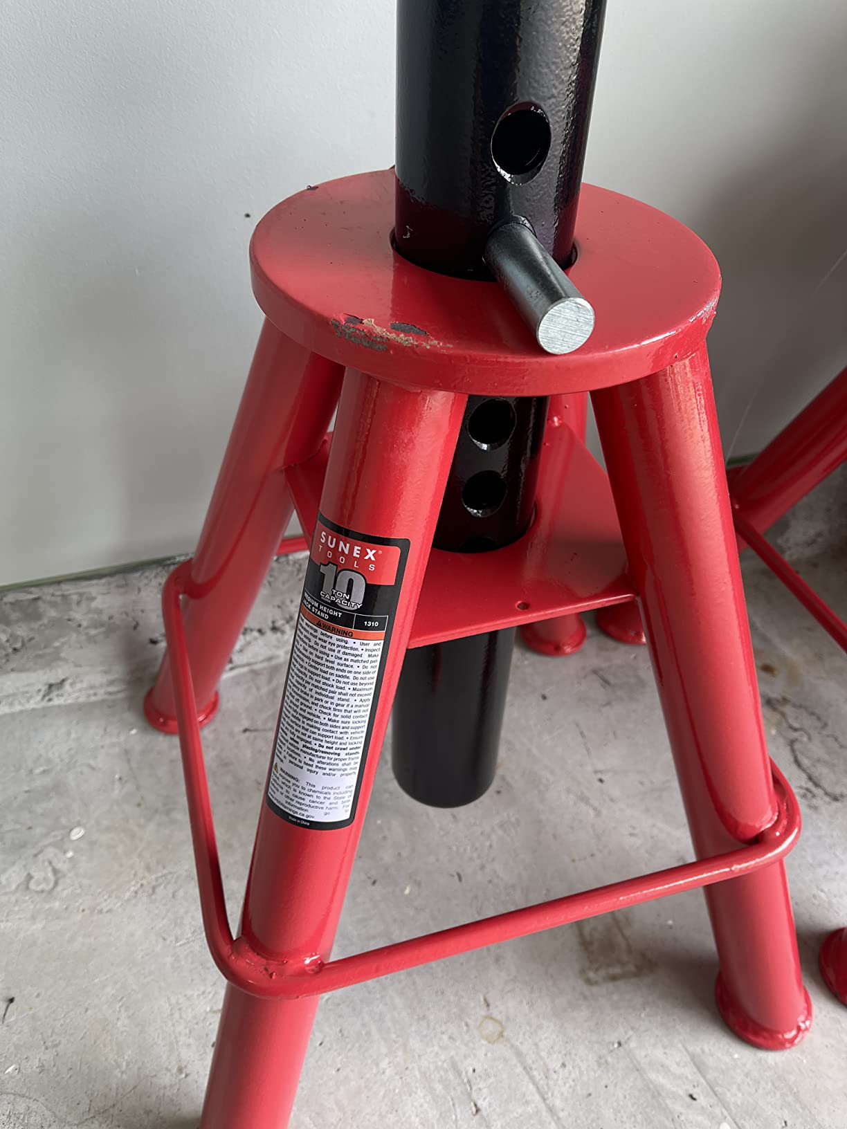 Sunex 1310 10-Ton Medium Height Pin Type Jack Stands, Pair, Red customer photo 2