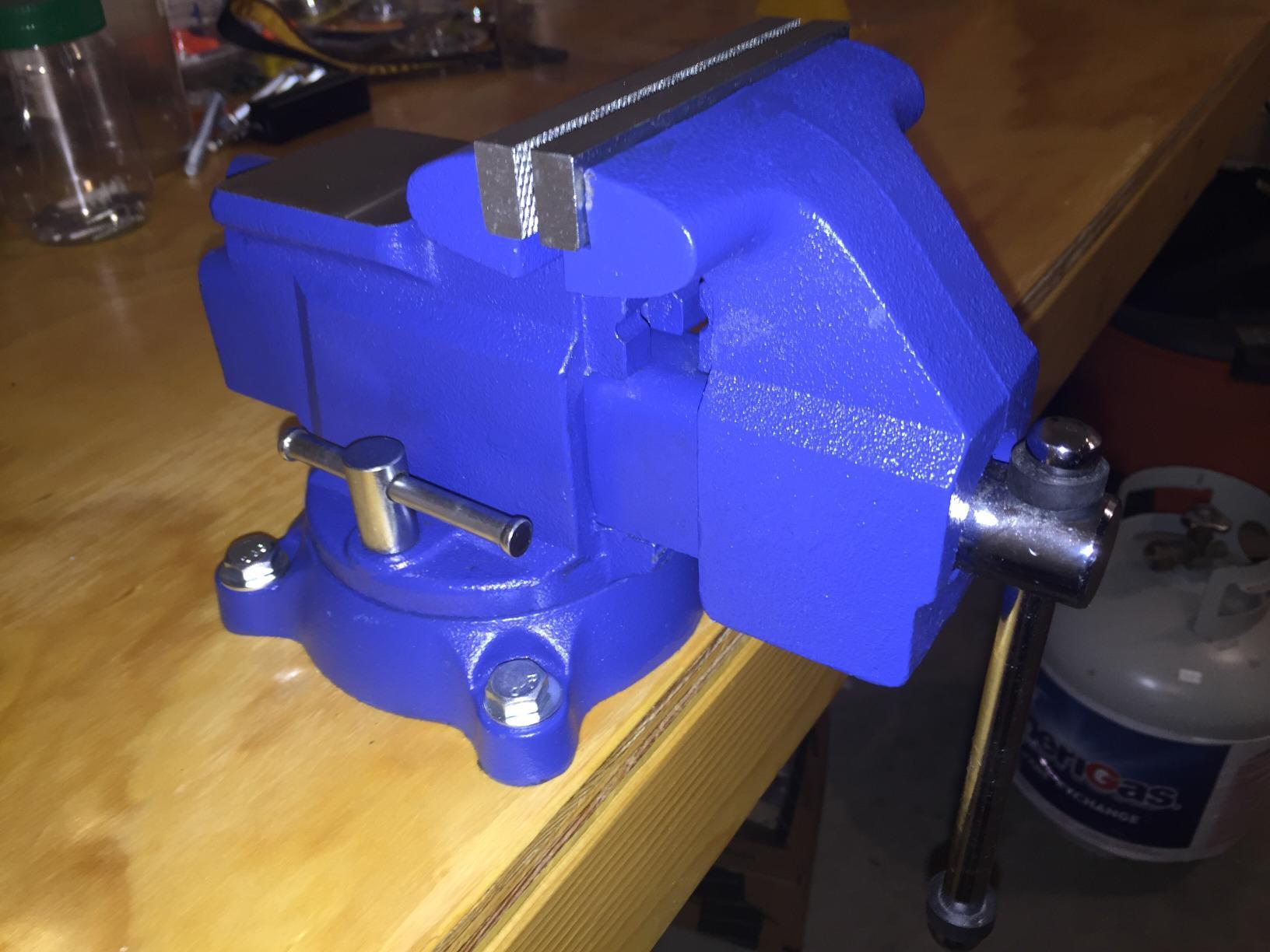 Yost Vises 445 Combination Vise | 4.5 Inch Jaw Width Utility Pipe and Bench Vise |Secure Grip with Swivel Base and Large Pipe Jaw Capacity | Made with Cast Iron and Steel U Channel Bar customer photo 1