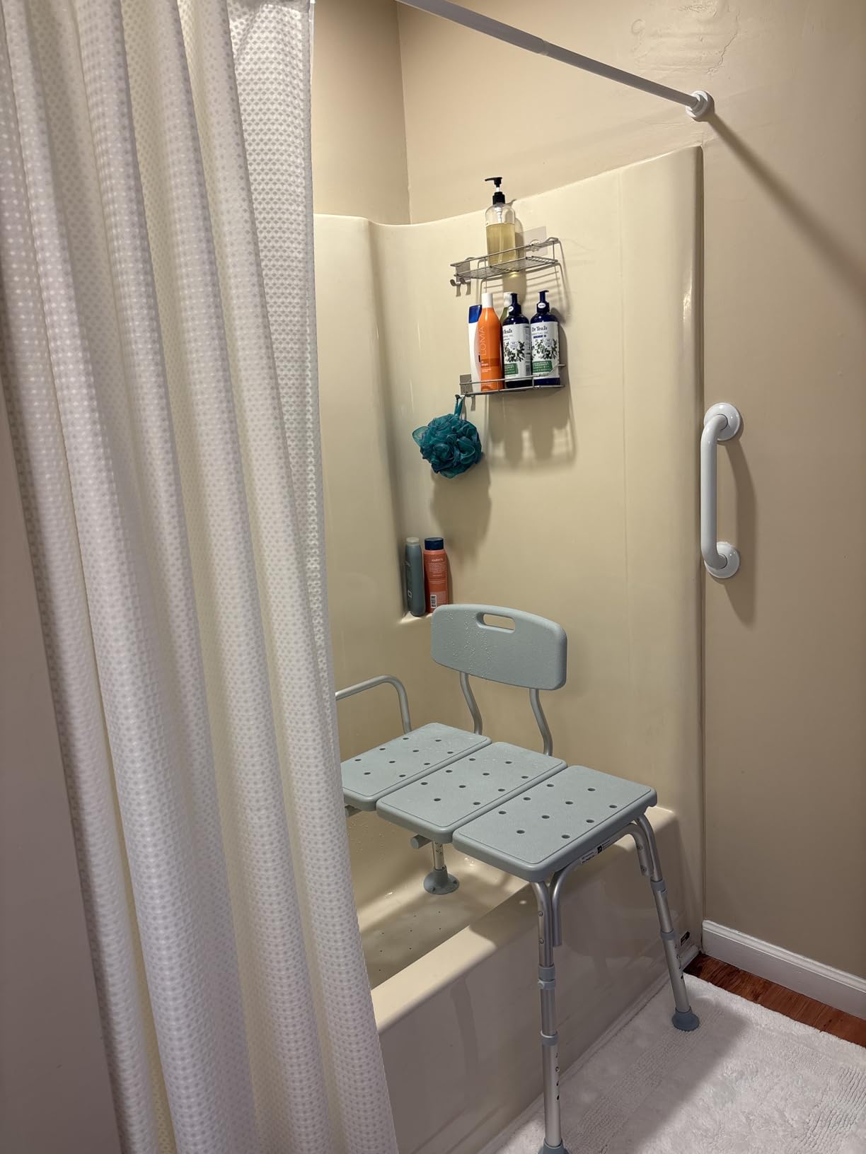 Medline Tub Transfer Bench and Shower Chair with Microban Antimicrobial Protection, Adjustable Shower Bench and Bath Seat For Seniors And Elderly, 350 lb. Weight Capacity, Light Blue customer photo 1