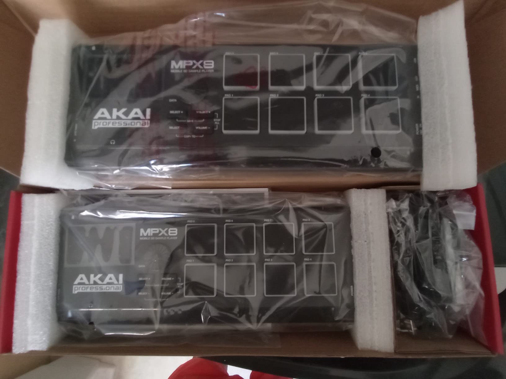 Akai Professional MPX8 USB MIDI Sample Pad Controller customer photo 2
