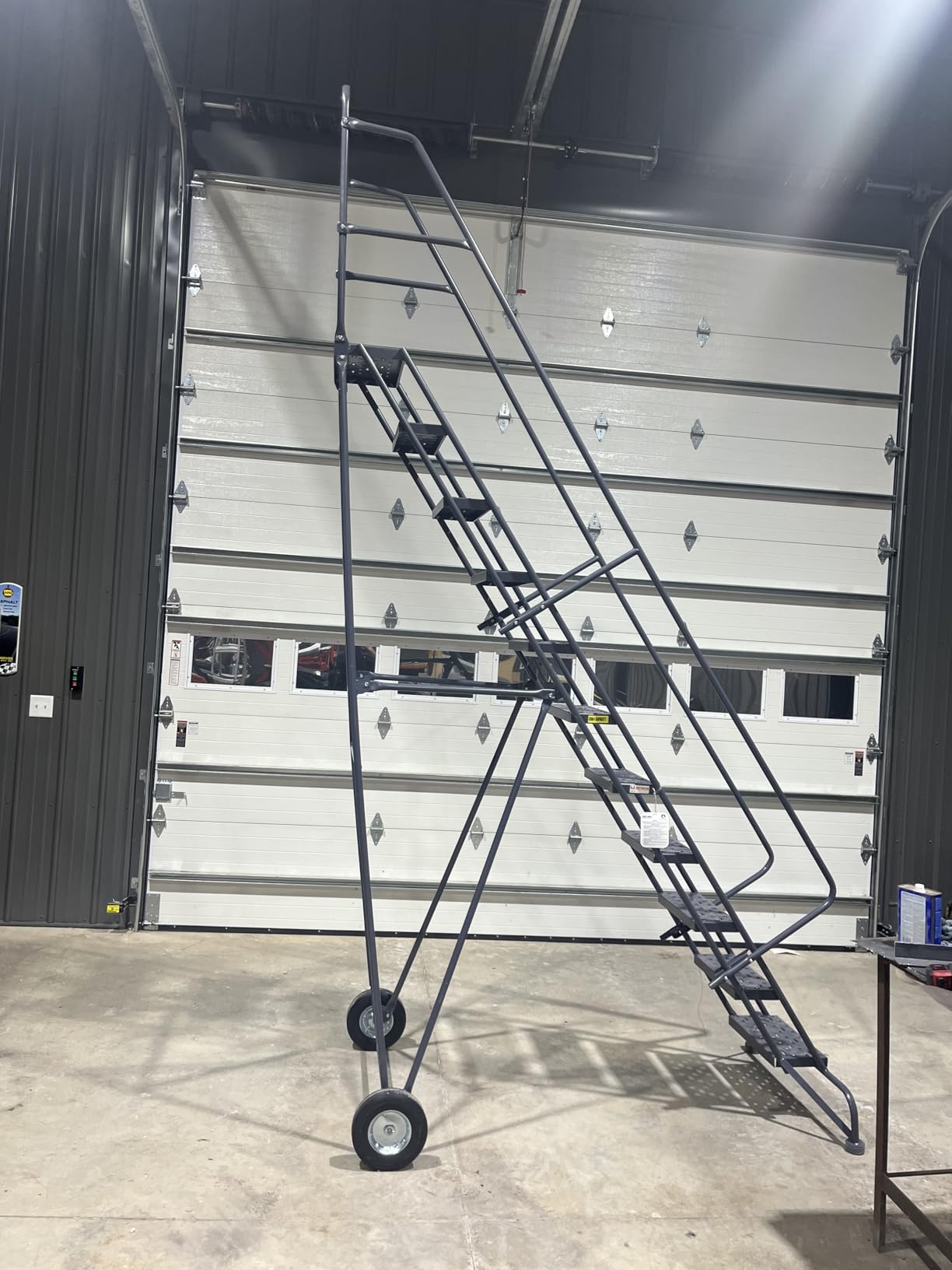 Tri-Arc KDRF110166 10-Step All-Terrain Roll and Fold Steel Industrial & Warehouse Ladder with Perforated Tread customer photo 2