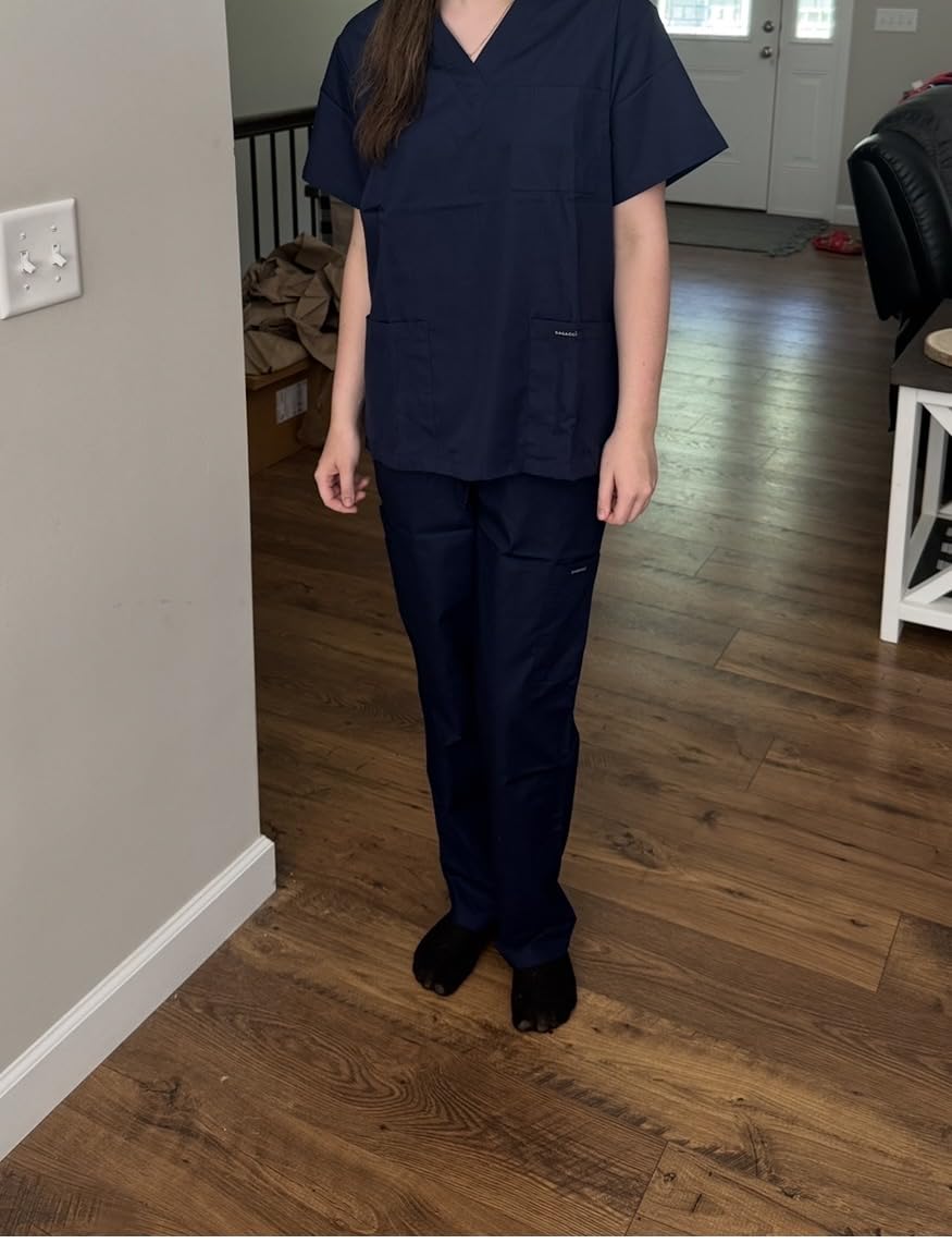 Dagacci Scrubs Medical Uniform Women and Man Scrubs Set Medical Scrubs Top and Pants customer photo 1