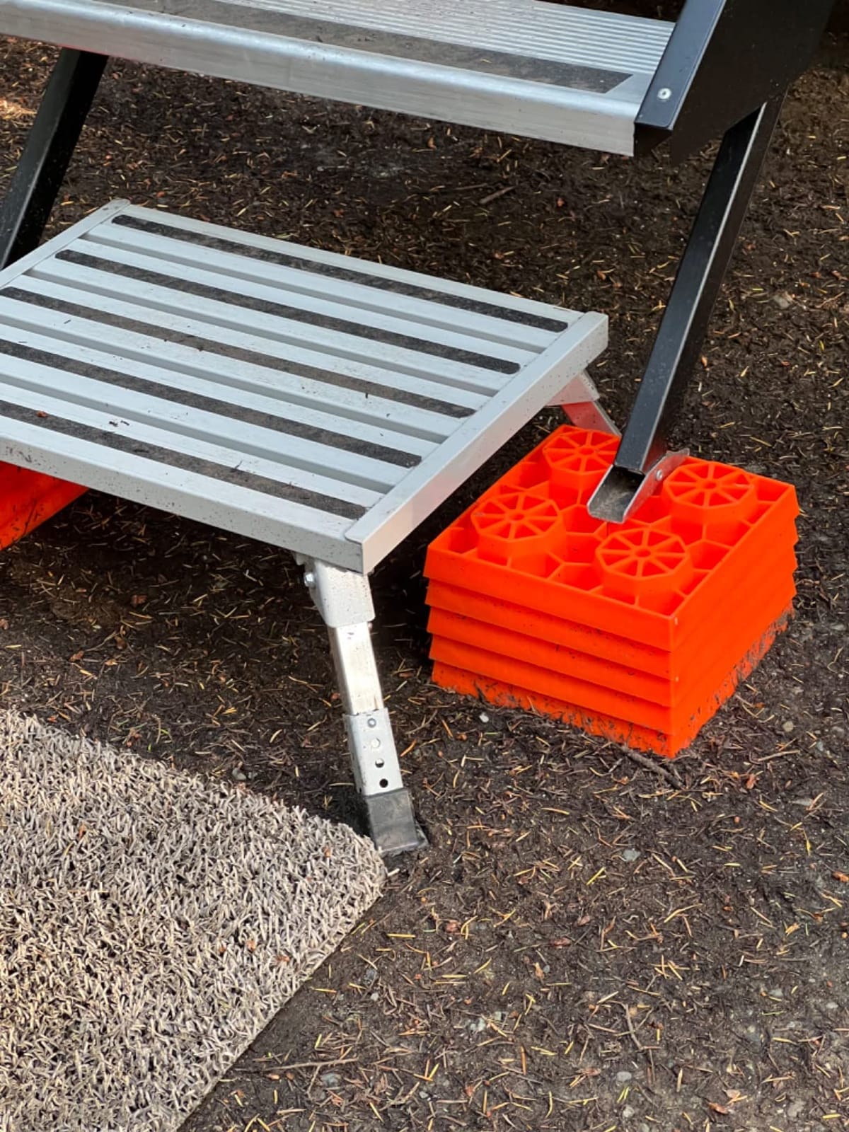 Camco Folding Aluminum Step Stool, Adjustable Height for RV and Trailers, Silver - Lightweight, Foldable, and Heavy-Duty Stepping Platform for Home and Camping customer photo 2