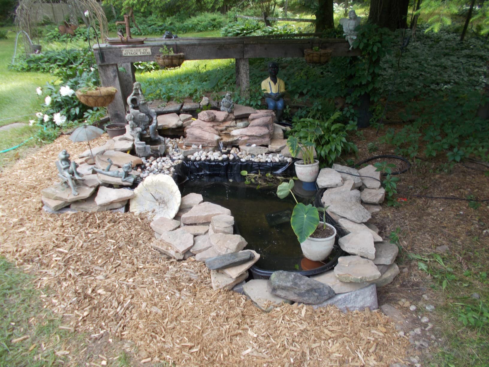Beckett Corporation Flexible Pre-Cut PVC Liner - Ideal for Small Ponds, Koi Ponds, Water Gardens, and Fountains - 8 Foot x 10 Foot, Black, 8 Foot x 10 Foot Pond Liner - customer photo 1