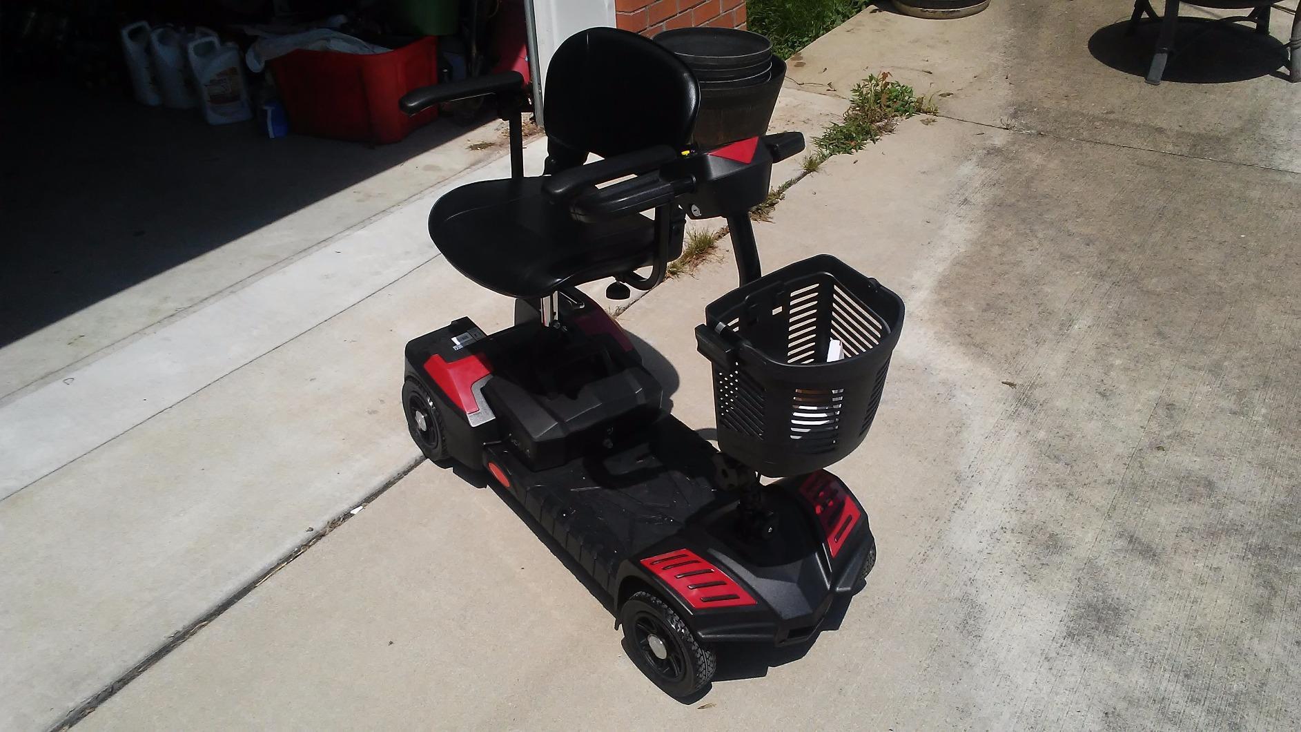 Drive Medical Scout Compact Travel Power Scooter, 4 Wheel Design customer photo 2