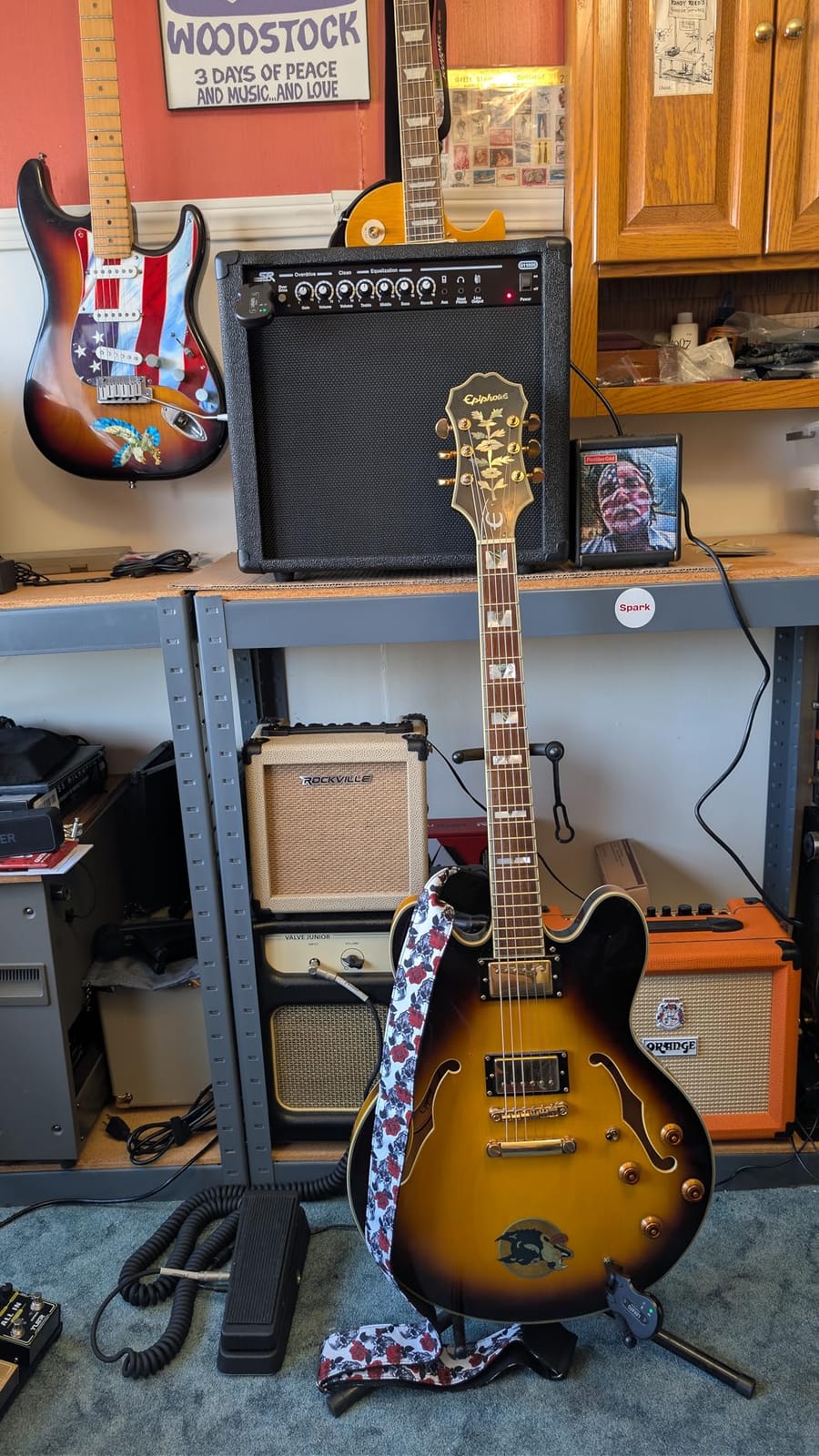 Monoprice 1x10 Guitar Combo Amplifier - Black 40-Watt, Spring Reverb, 10-Inch 4-Ohm Speaker, High & Low Inputs, Headphone Output - Stage Right Series customer photo 1