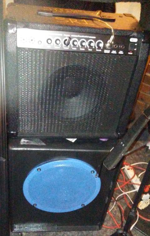 Monoprice 1x10 Guitar Combo Amplifier - Black 40-Watt, Spring Reverb, 10-Inch 4-Ohm Speaker, High & Low Inputs, Headphone Output - Stage Right Series customer photo 2