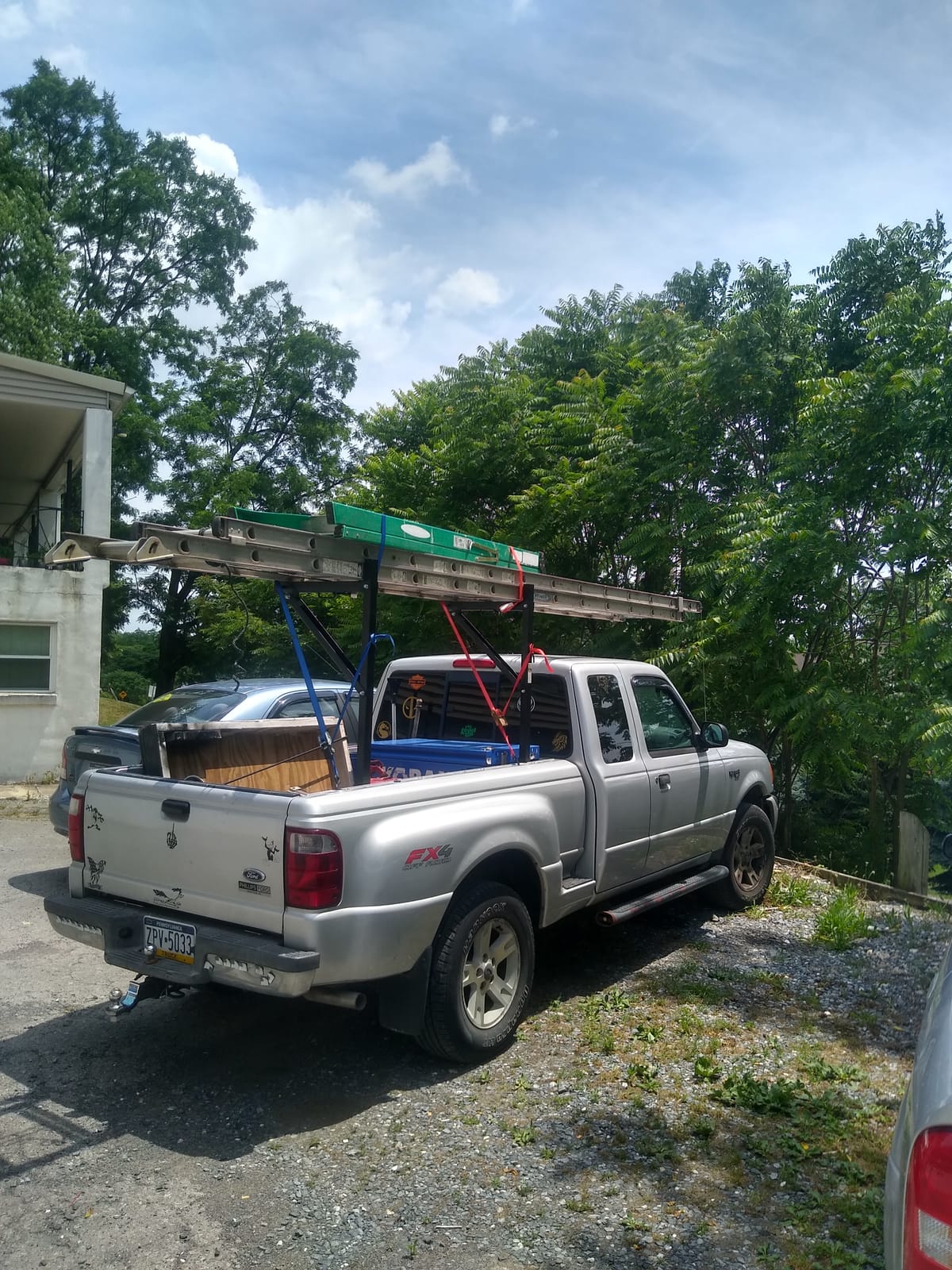 MAXXHAUL Heavy Duty Truck Ladder Rack - Side Mount Alloy Steel, Adjustable 19-34 Inch Arms, 250 lb Capacity, Powder Coat Finish (70233) customer photo 2