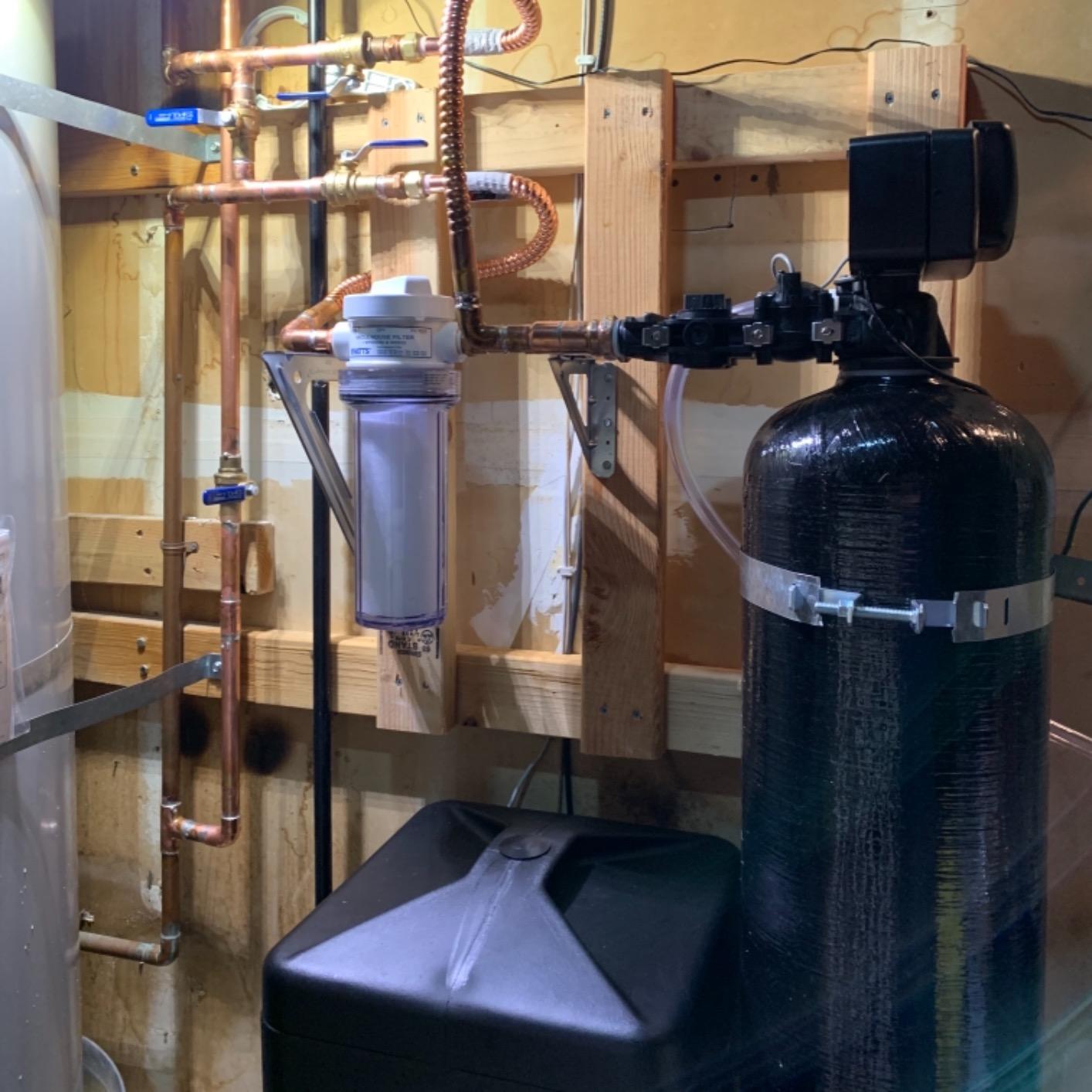 AFWFilters Built Fleck 48,000 Water Softener System with 5600sxt Digital metered Valve 1