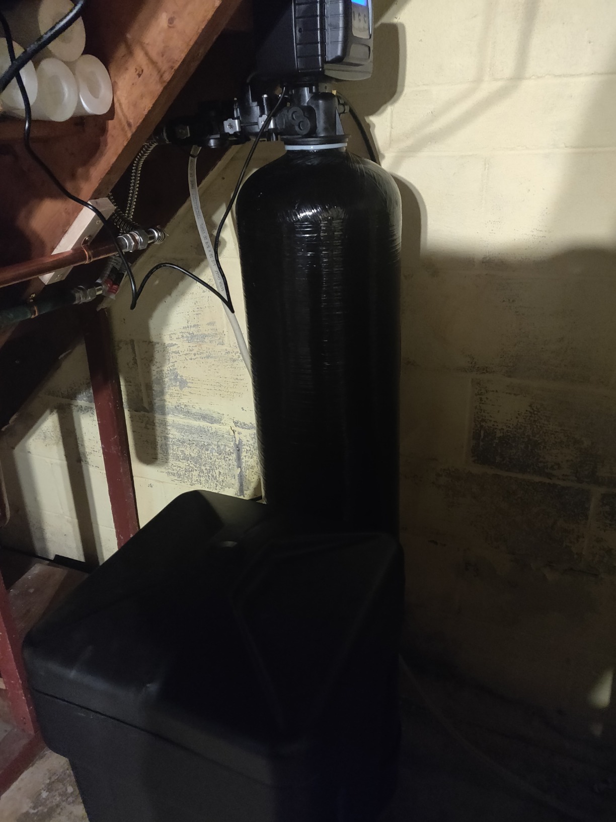 AFWFilters Built Fleck 48,000 Water Softener System with 5600sxt Digital metered Valve 1