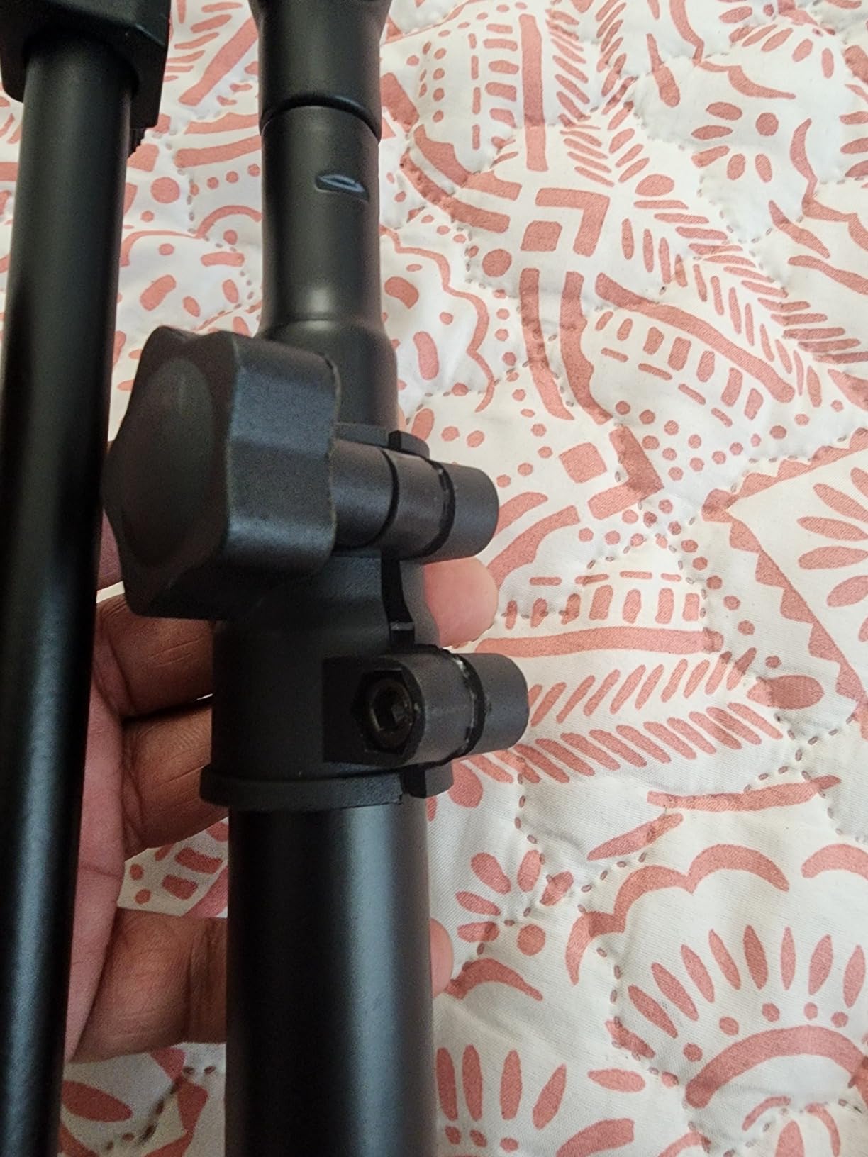 Pyle Heavy Duty Microphone Stand-Height Adjustable from 51.2'' to 78.75'' Inch High w/Extendable Telescoping Boom Arm 29.5'' and Stable Tripod Base-Clutch in T-Bar Adjustment Point PMKS56 customer photo 1