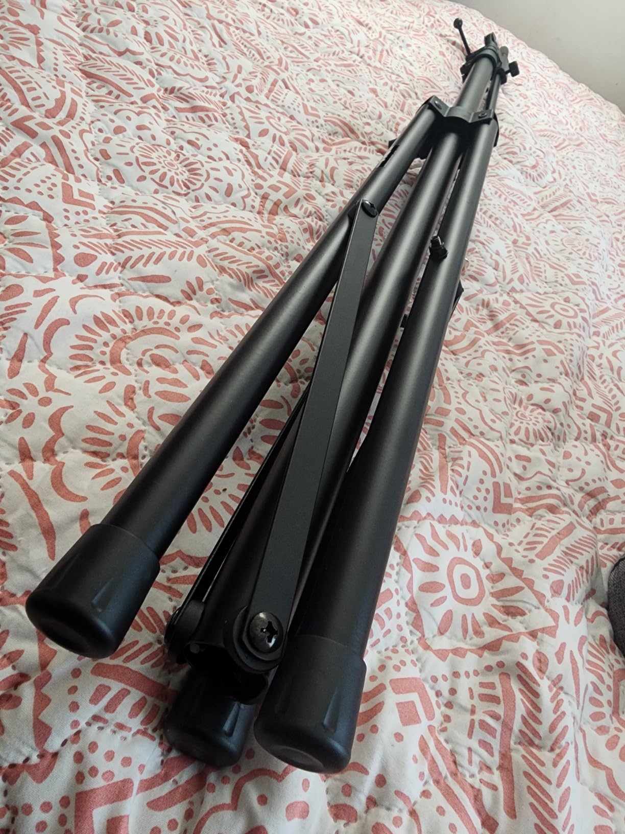 Pyle Heavy Duty Microphone Stand-Height Adjustable from 51.2'' to 78.75'' Inch High w/Extendable Telescoping Boom Arm 29.5'' and Stable Tripod Base-Clutch in T-Bar Adjustment Point PMKS56 customer photo 2