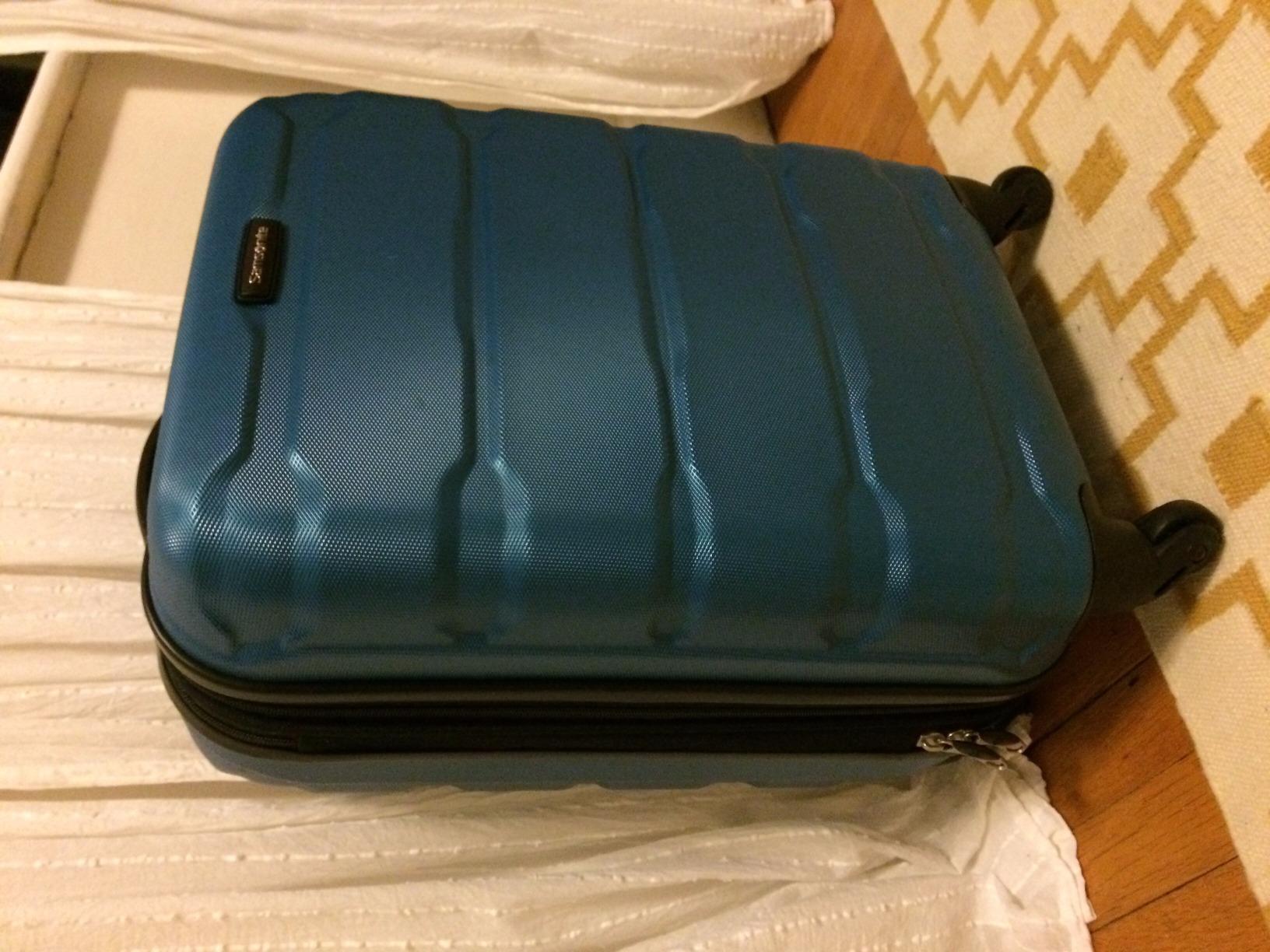 Samsonite Omni PC Hardside Expandable Luggage with Spinner Wheels, Teal, Checked-Large 28-Inch customer photo 1
