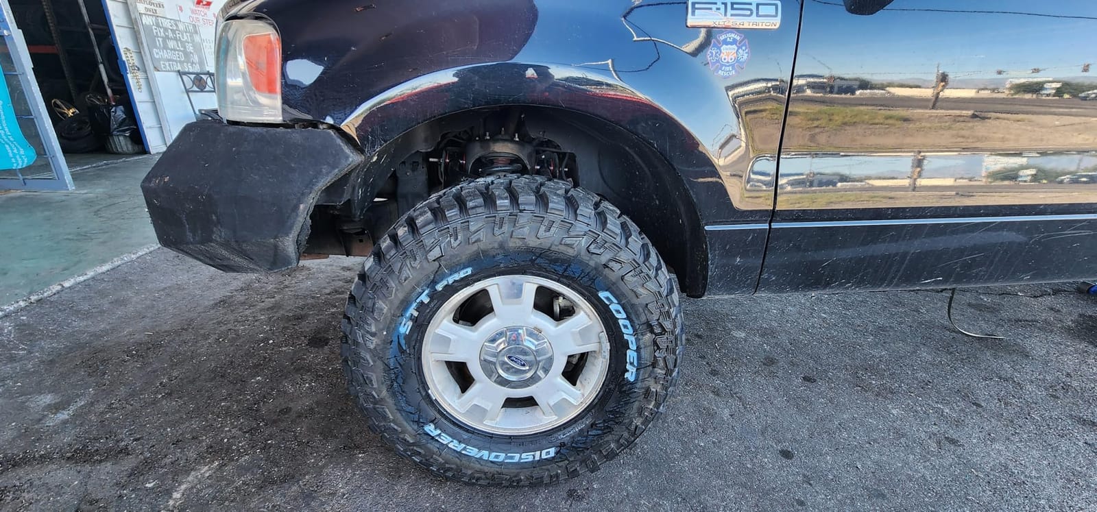 Cooper Discoverer STT Pro All-Season 37X13.50R17LT 121Q Tire customer photo 2