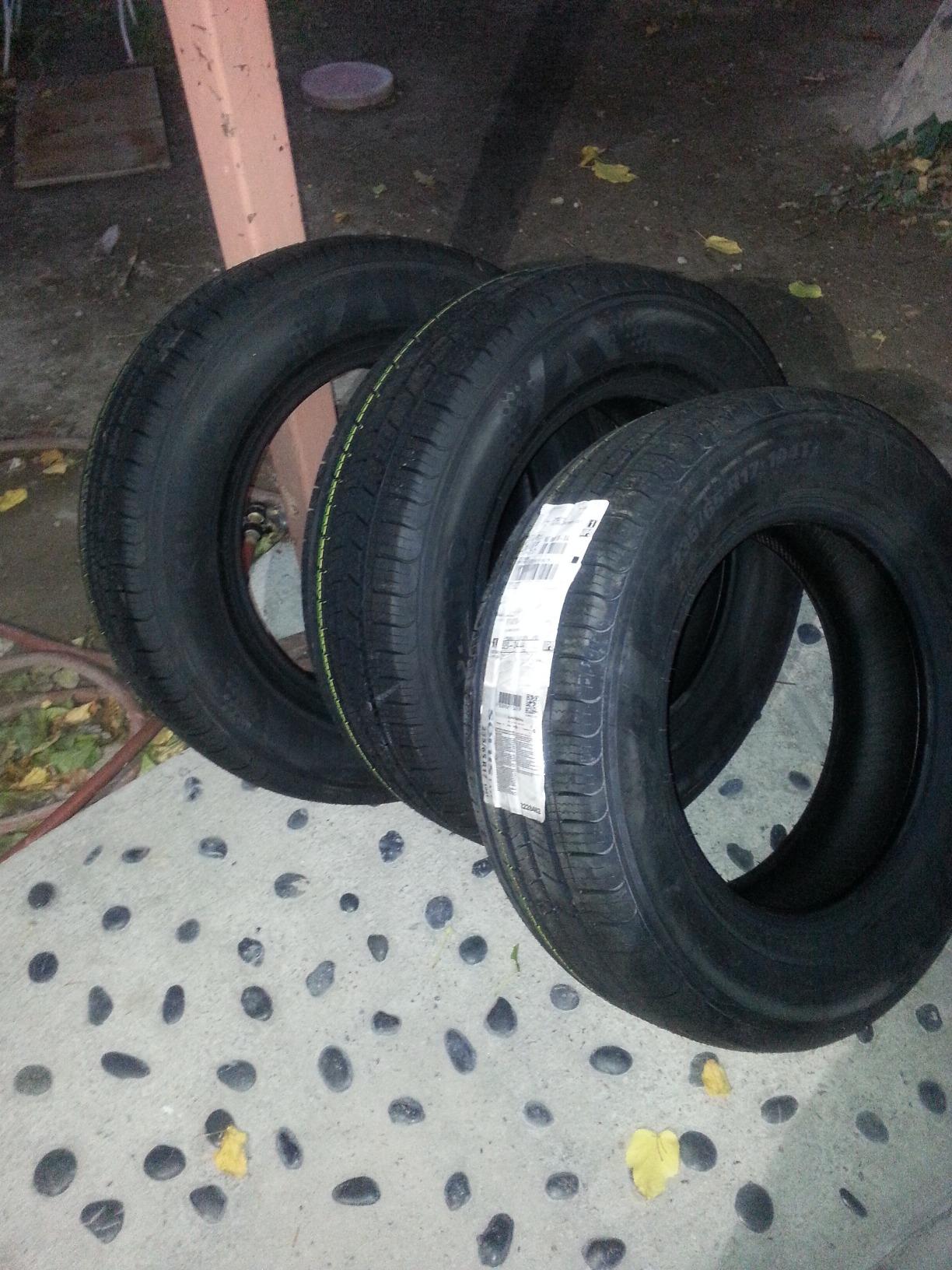 Kumho Solus TA11 All-Season Tire - 225/65R17 102T customer photo 2
