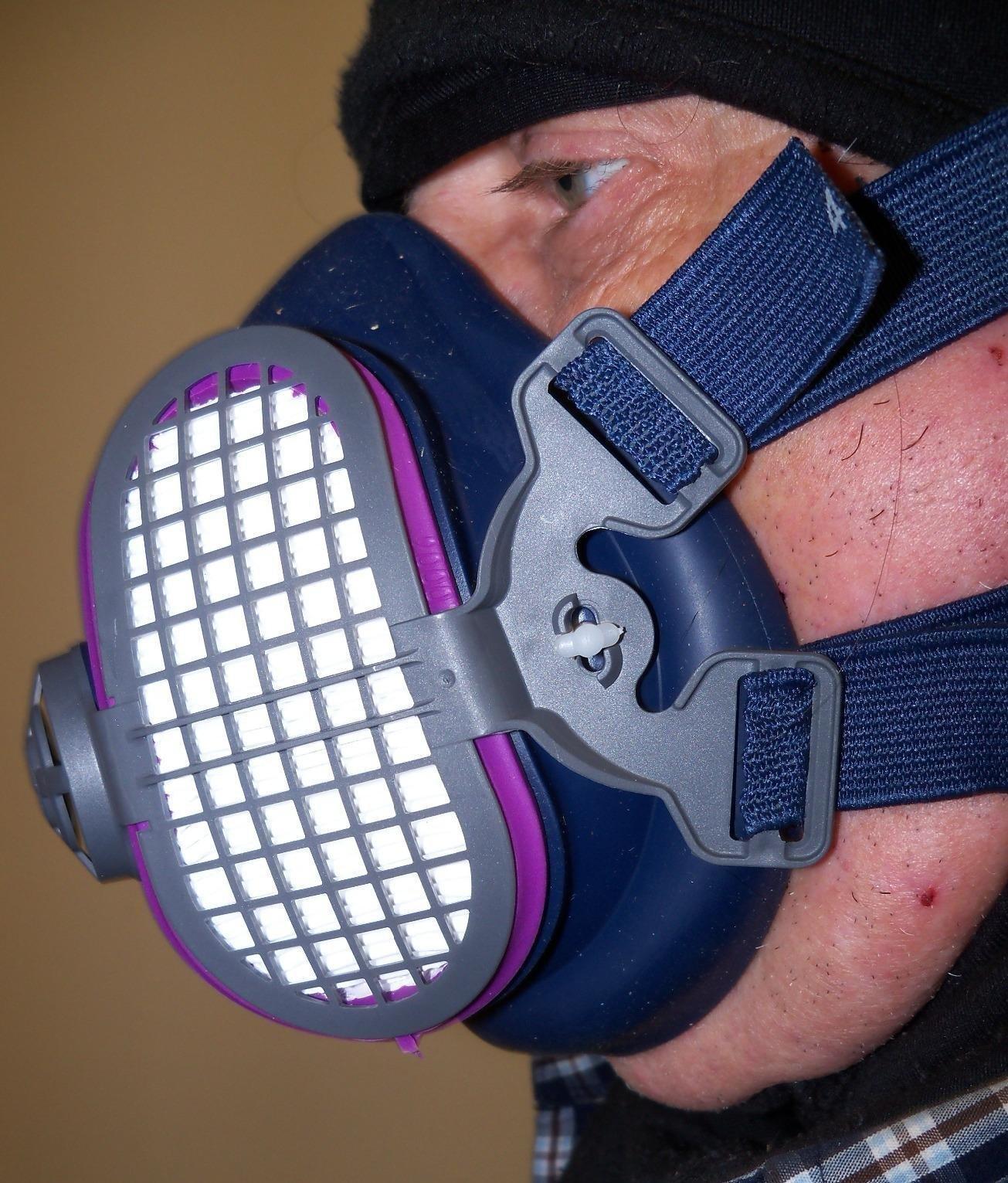 Miller LPR-100 Half Mask Respirator w/Odor Relief ML00995 M/L customer photo 1