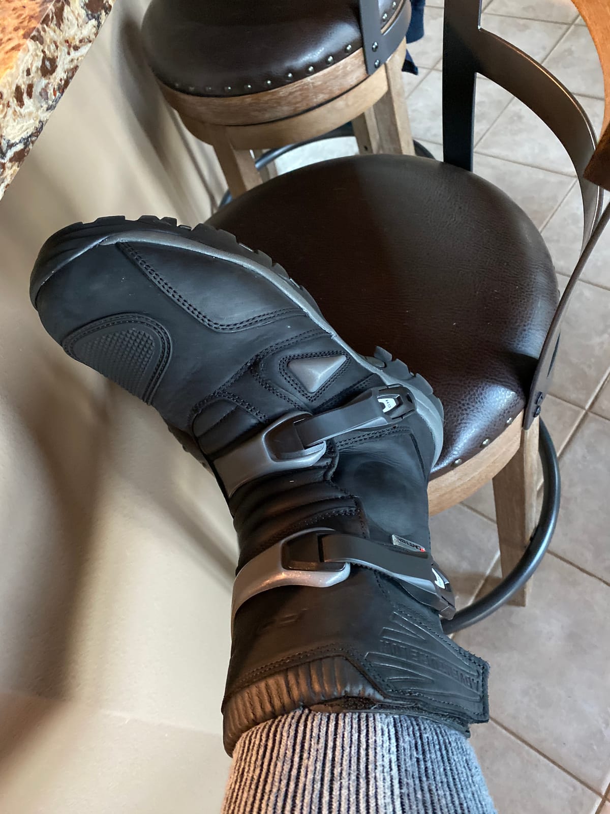 Forma Unisex-Adult Adventure Low Boots customer photo 2