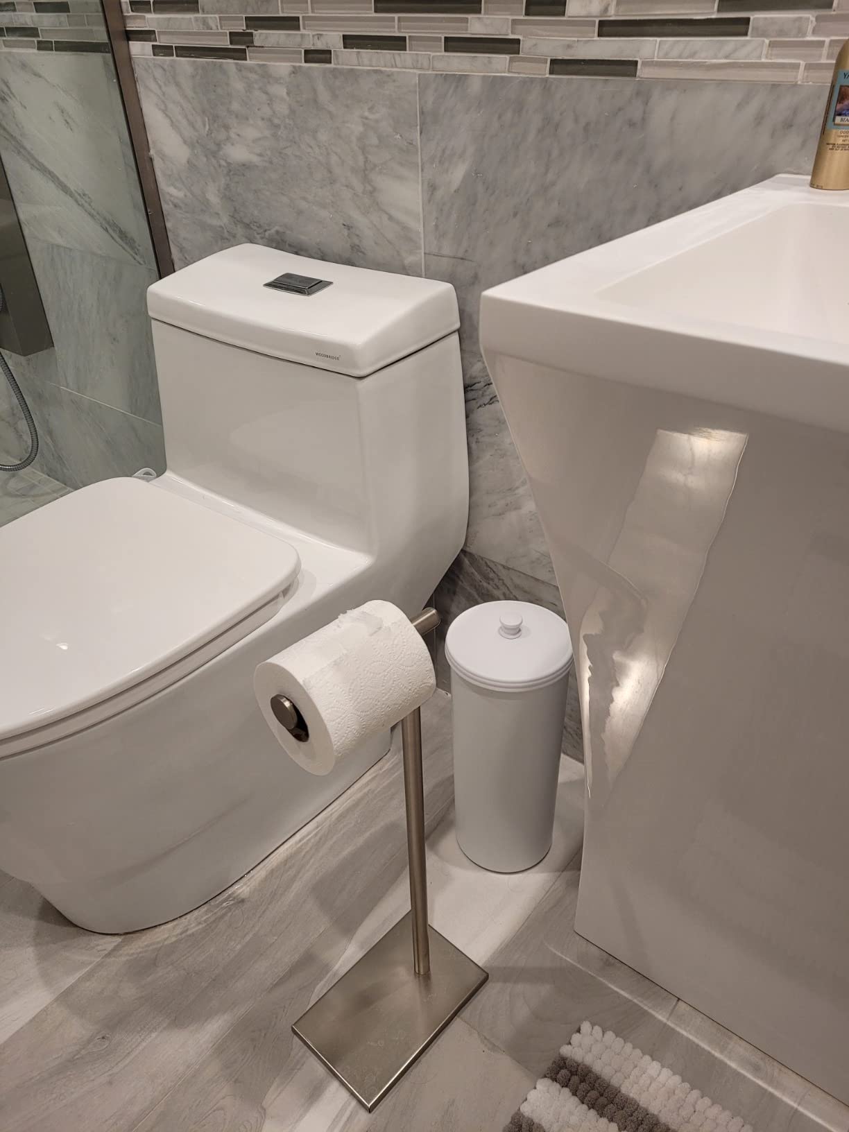 Gatco 1431SN Bathroom Toilet Paper Holder Stand, Freestanding Tissue Roll Holder, Weighted Base, Satin Nickel, 22.25 Inch, Modern Rectangle Base customer photo 1