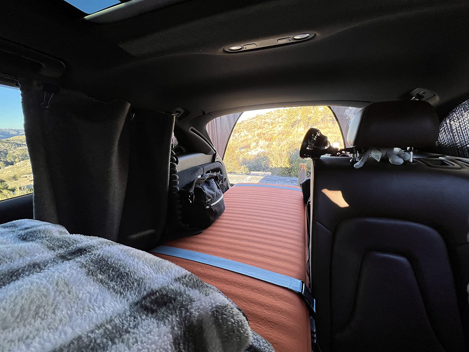 Napier Sportz Cove | SUV Tailgate Tent with Awning | Fits Small to Large SUVs | Easy 5-Minute Setup | Sun Protection & Privacy Shelter for Camping, Tailgating, Road Trips customer photo 1