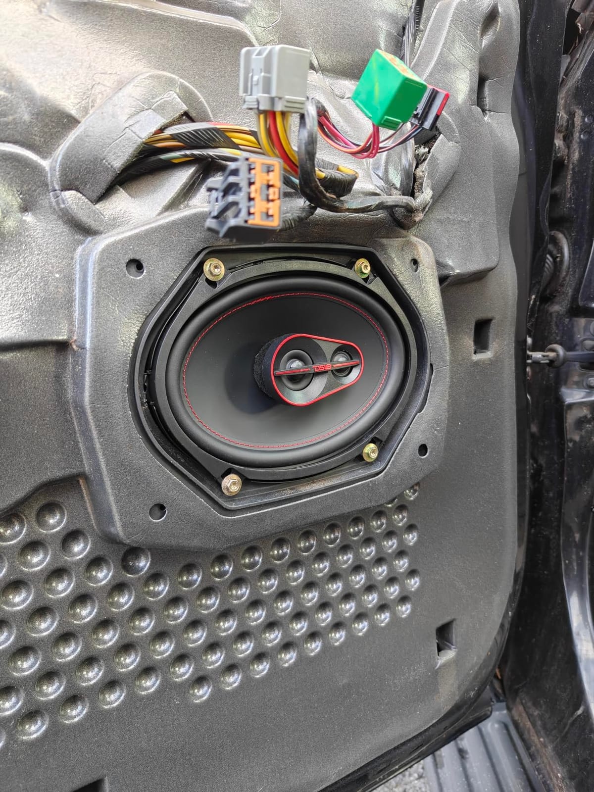 DS18 G6.9Xi GEN-X 6x9 3-Way Coaxial Speakers 180 Watts 4-Ohm with Mylar Dome Tweeters - Grill Included - Full Range Speaker Great for Car Stereo Sound System - Pair customer photo 1