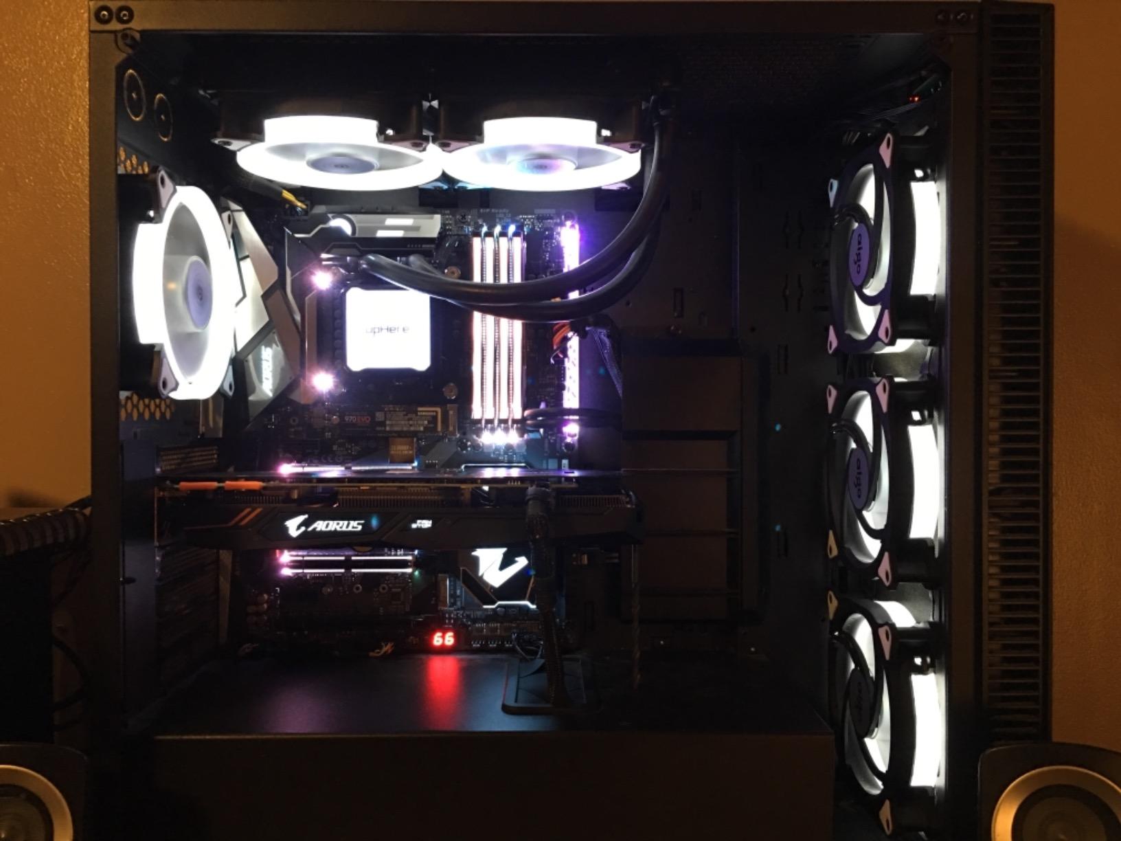 Intel Core i5-8600K Desktop Processor 6 Cores up to 4.3 GHz Unlocked LGA 1151 300 Series 95W customer photo 1