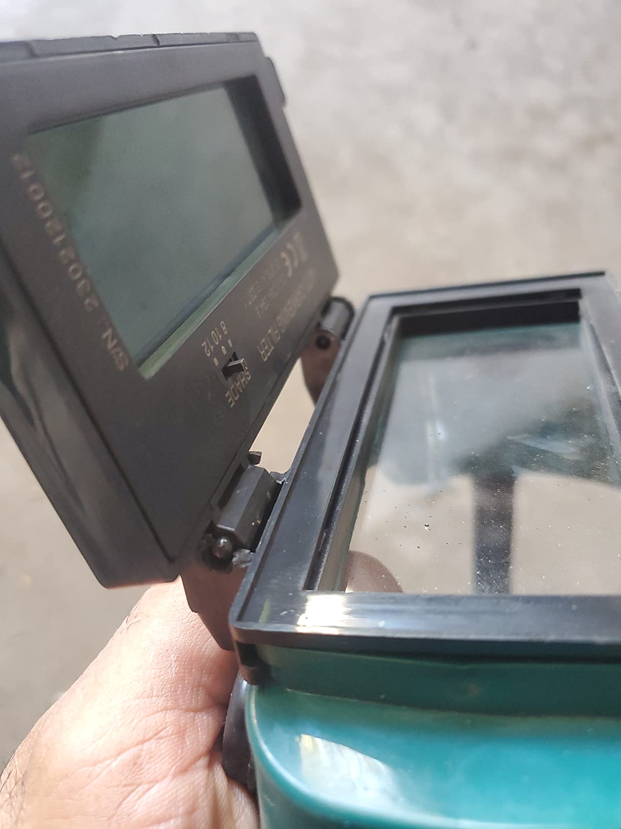 SPARGOS Welding Goggles, Auto Darkening Flip Up, DIN 8-12 customer photo 1