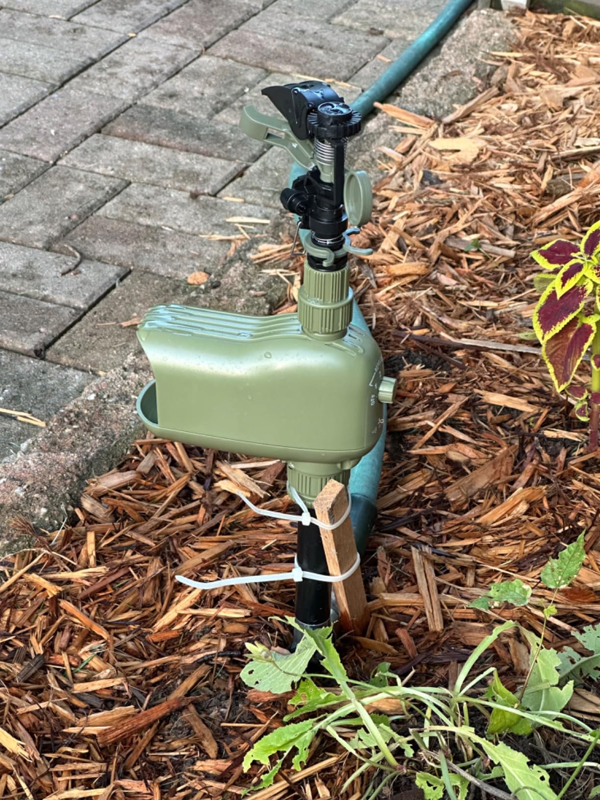 Havahart Critter Ridder, Motion Activated Animal Repellent Sprinkler customer photo 2
